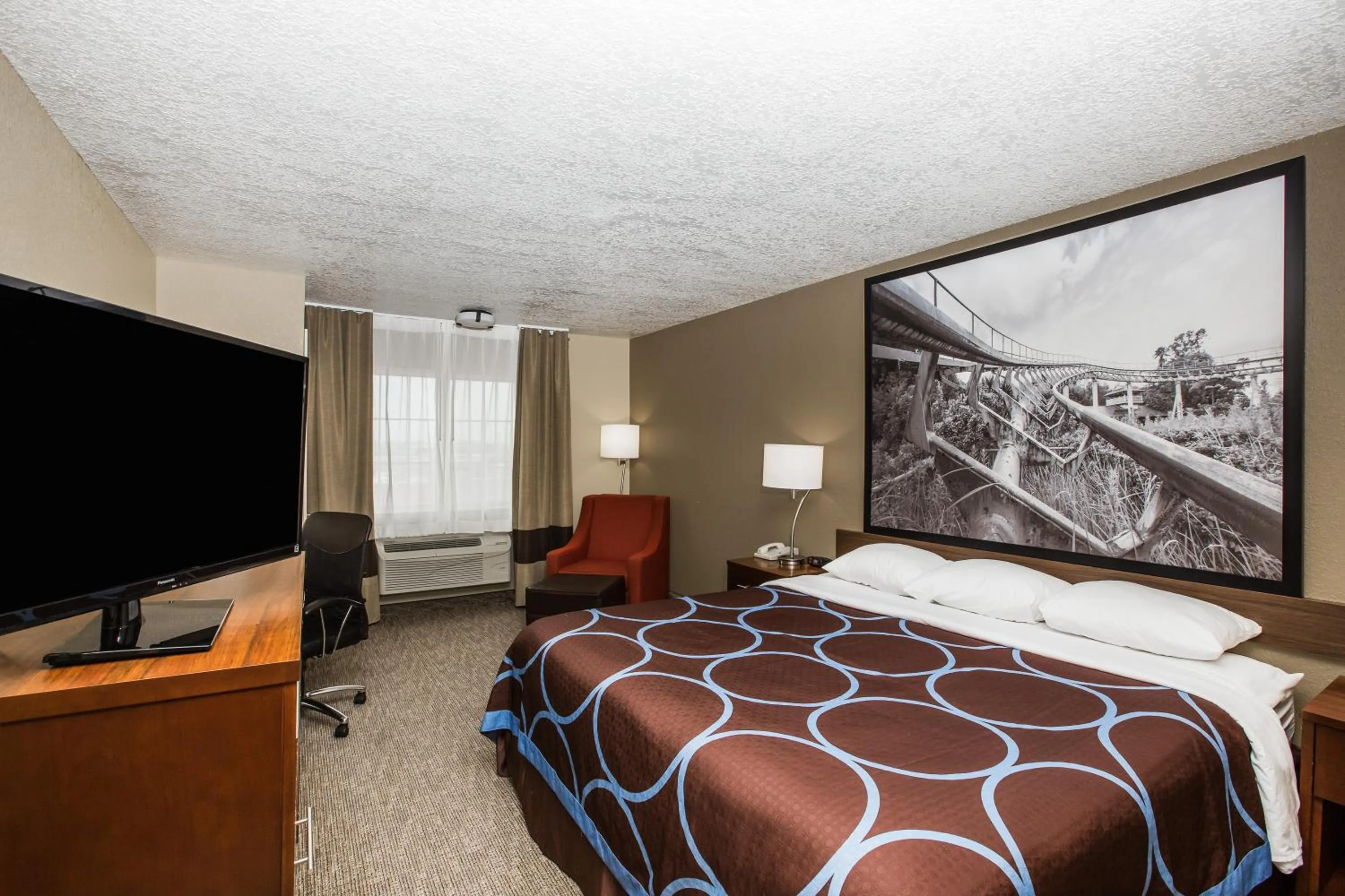 King Room - Non-Smoking in Super 8 by Wyndham Altoona