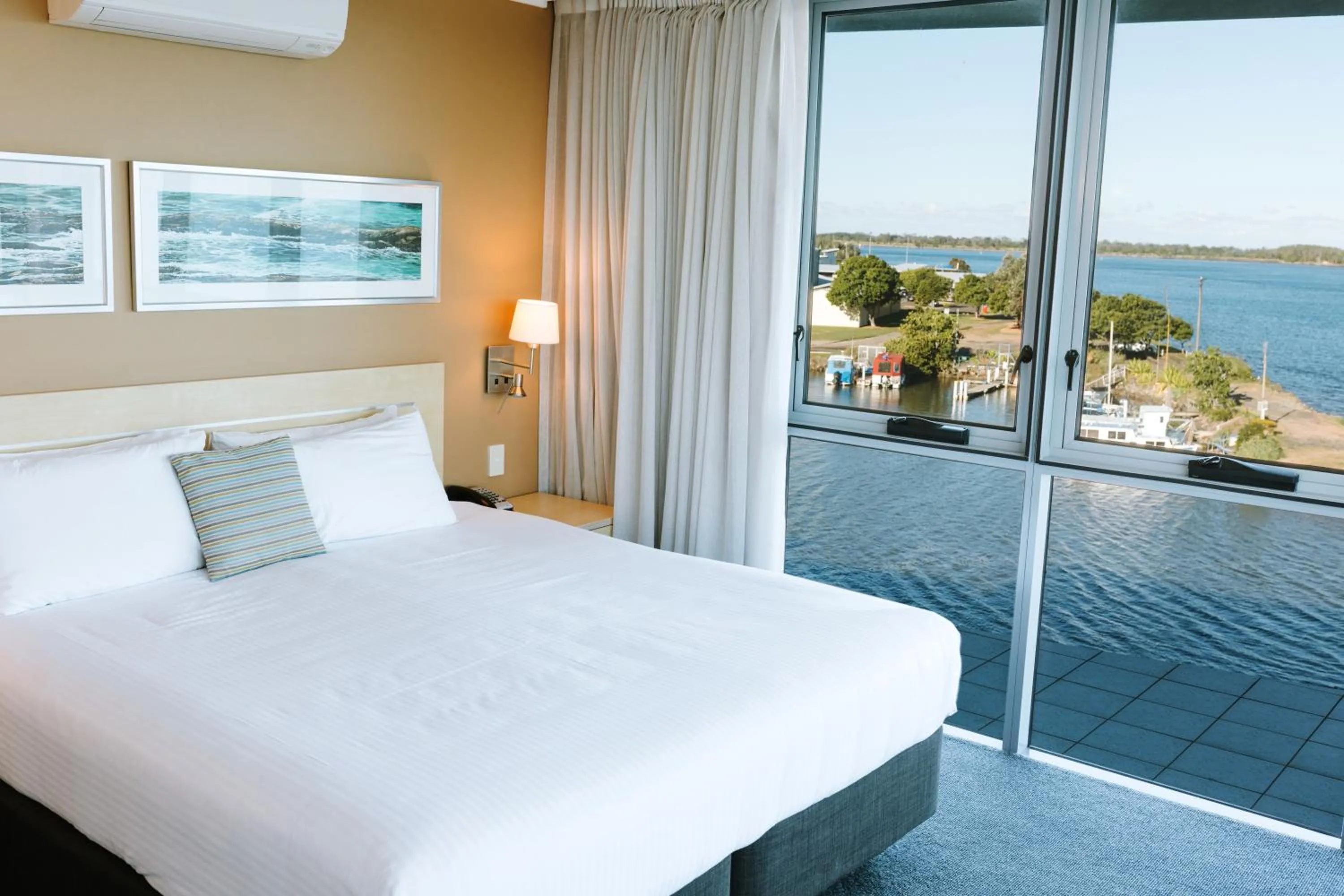 One-Bedroom Corner Suite in Ramada Hotel & Suites by Wyndham Ballina Byron