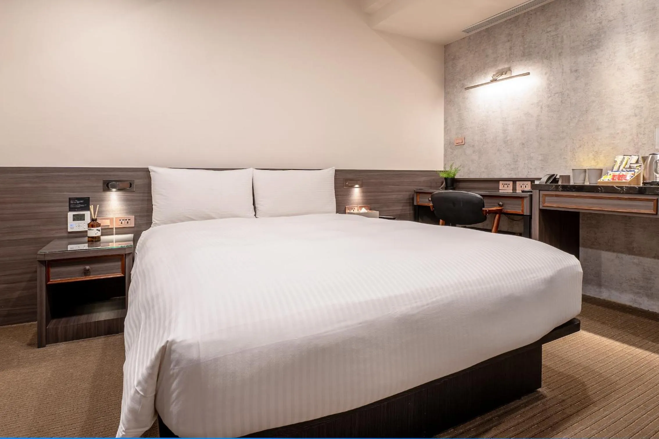 Standard Double Room (No Window) - single occupancy in Dream Mansion Hotel