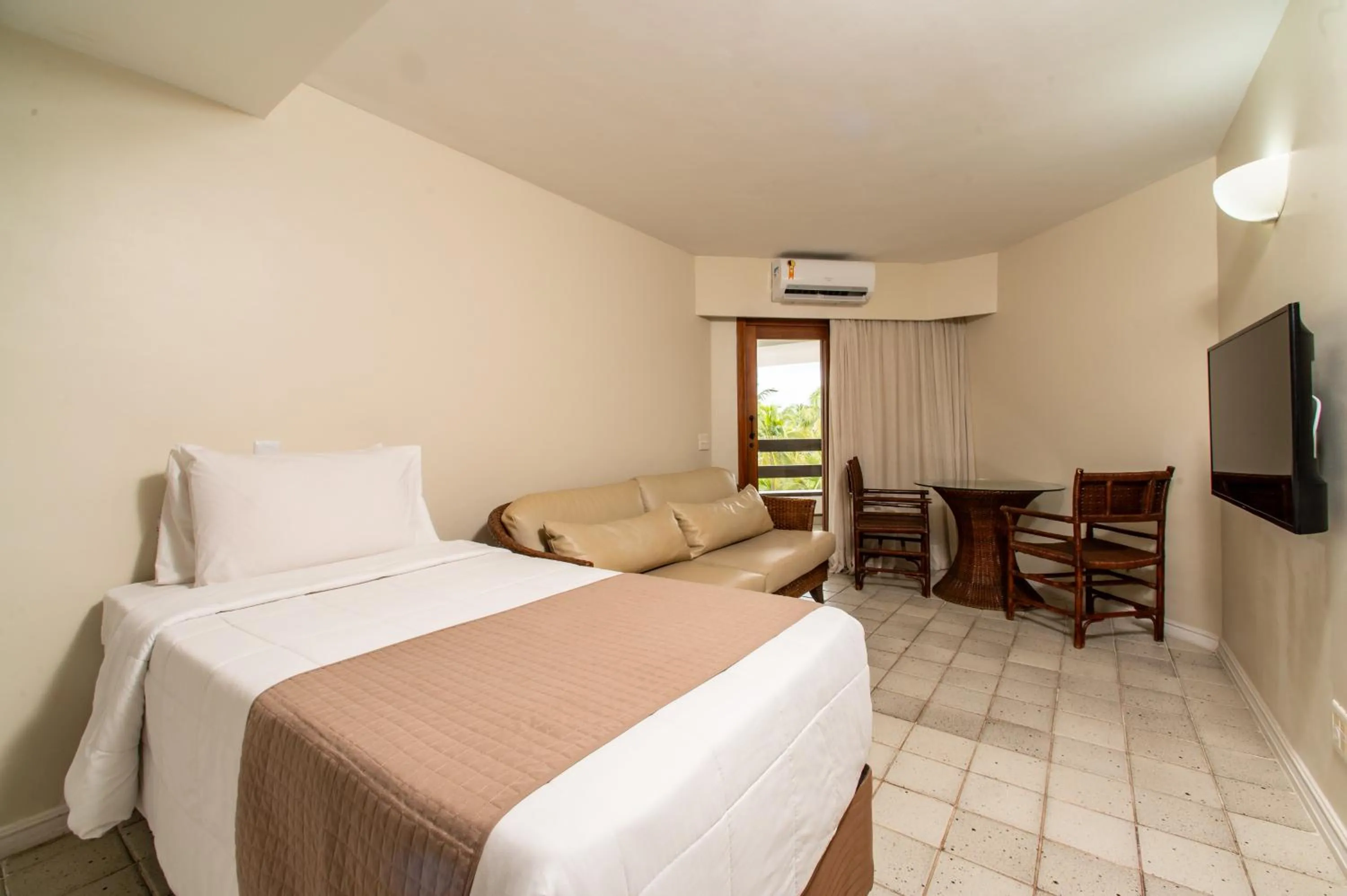 Twin Apartment with Balcony and Sea View with living room - single occupancy in Jatiúca Suites Resort by Slaviero Hotéis