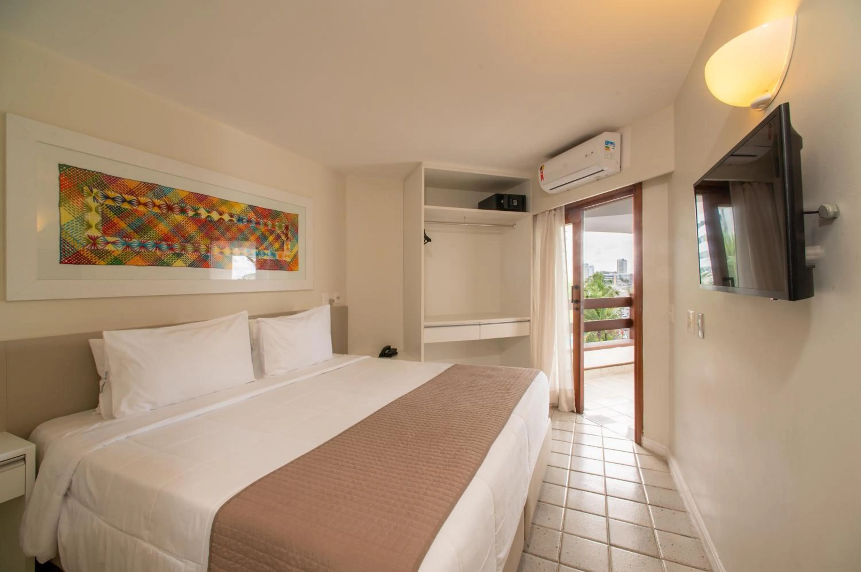 Two-Bedroom Apartment with Balcony and Sea View with living room - single occupancy in Jatiúca Suites Resort by Slaviero Hotéis