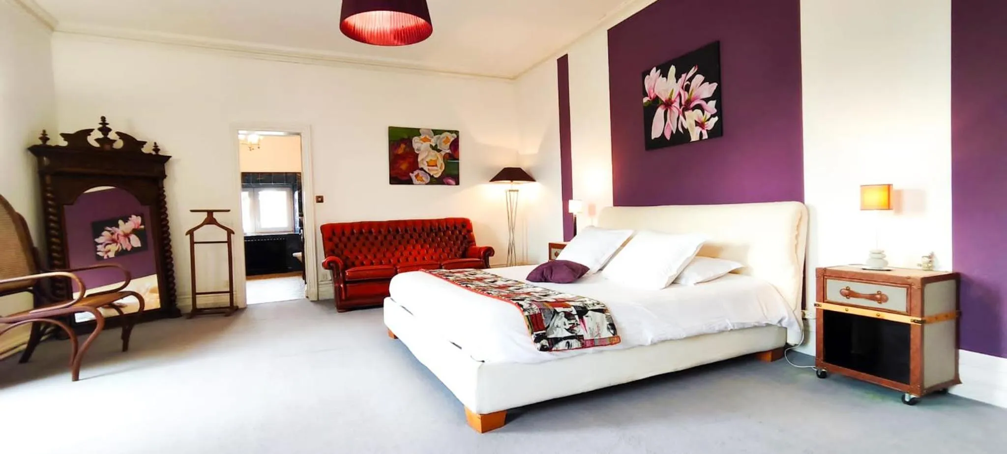 Junior Suite in Logis Hotels Domaine du Châtelard