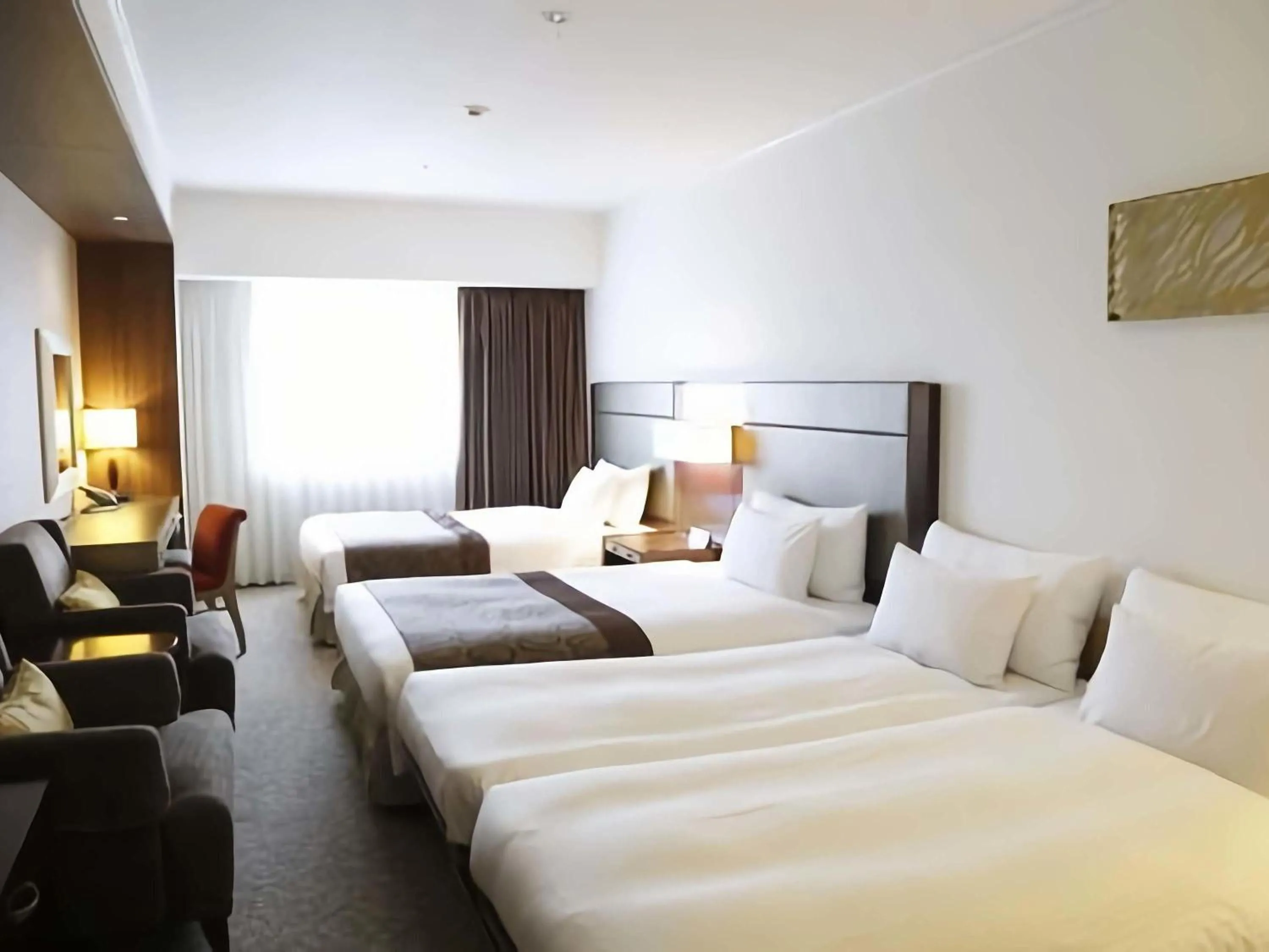 Deluxe Family Room with Twin Beds and Two Extra Beds - Non-Smoking in Ibis Styles Sapporo