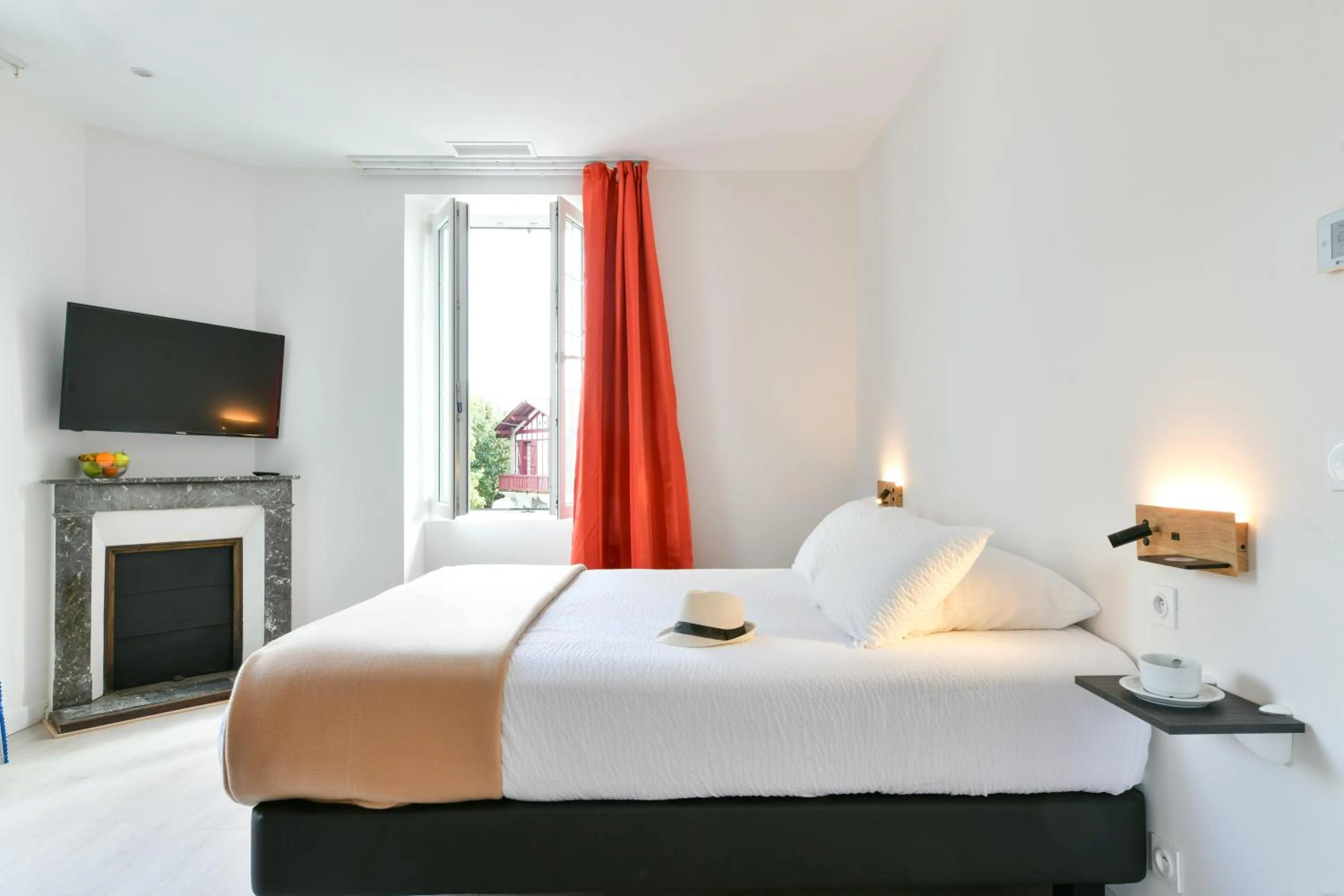 Deluxe Double Room with Terrace in Logis Hotel & Restaurant Bergeret Sport