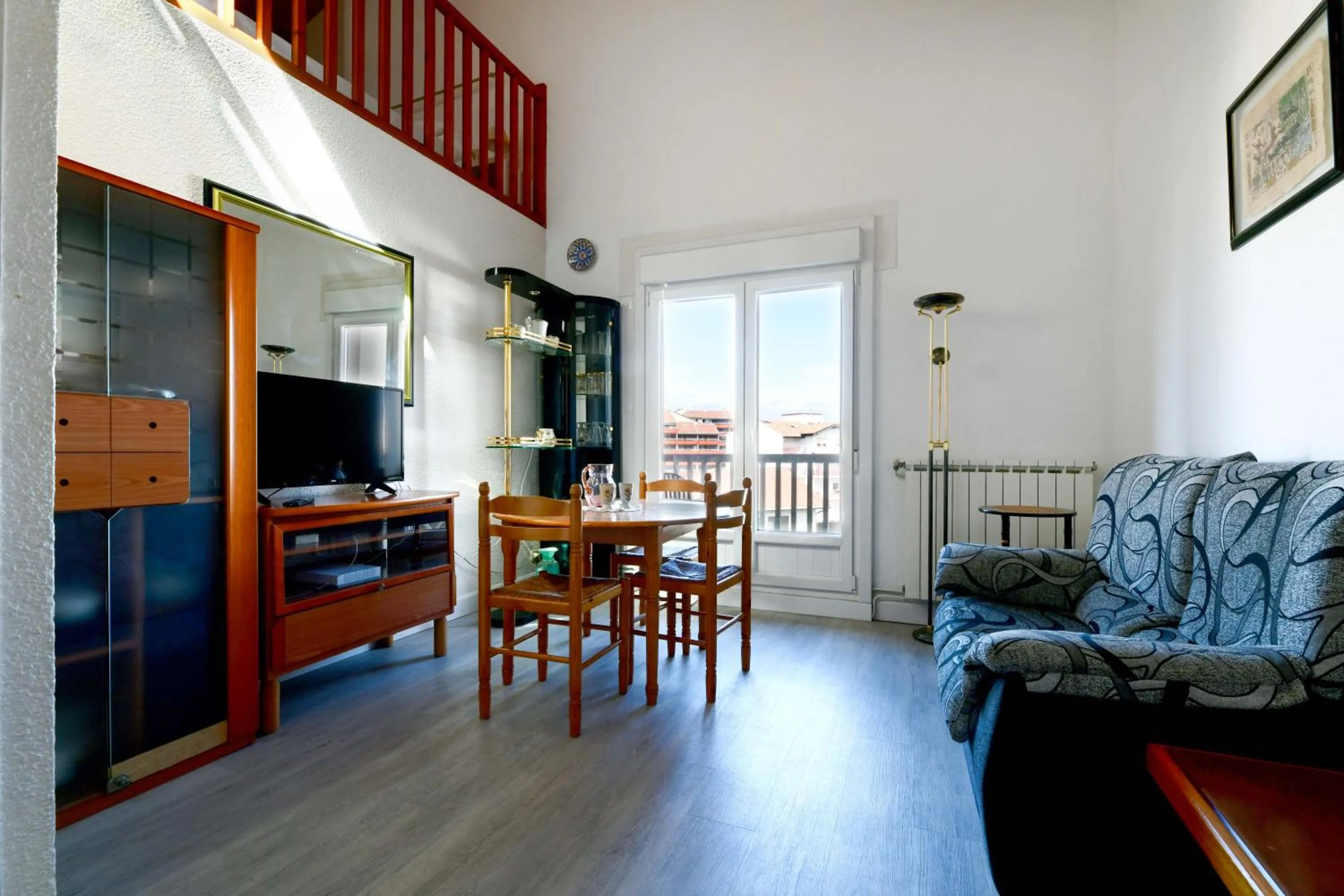 Two-Bedroom Apartment with Balcony in Logis Hotel & Restaurant Bergeret Sport