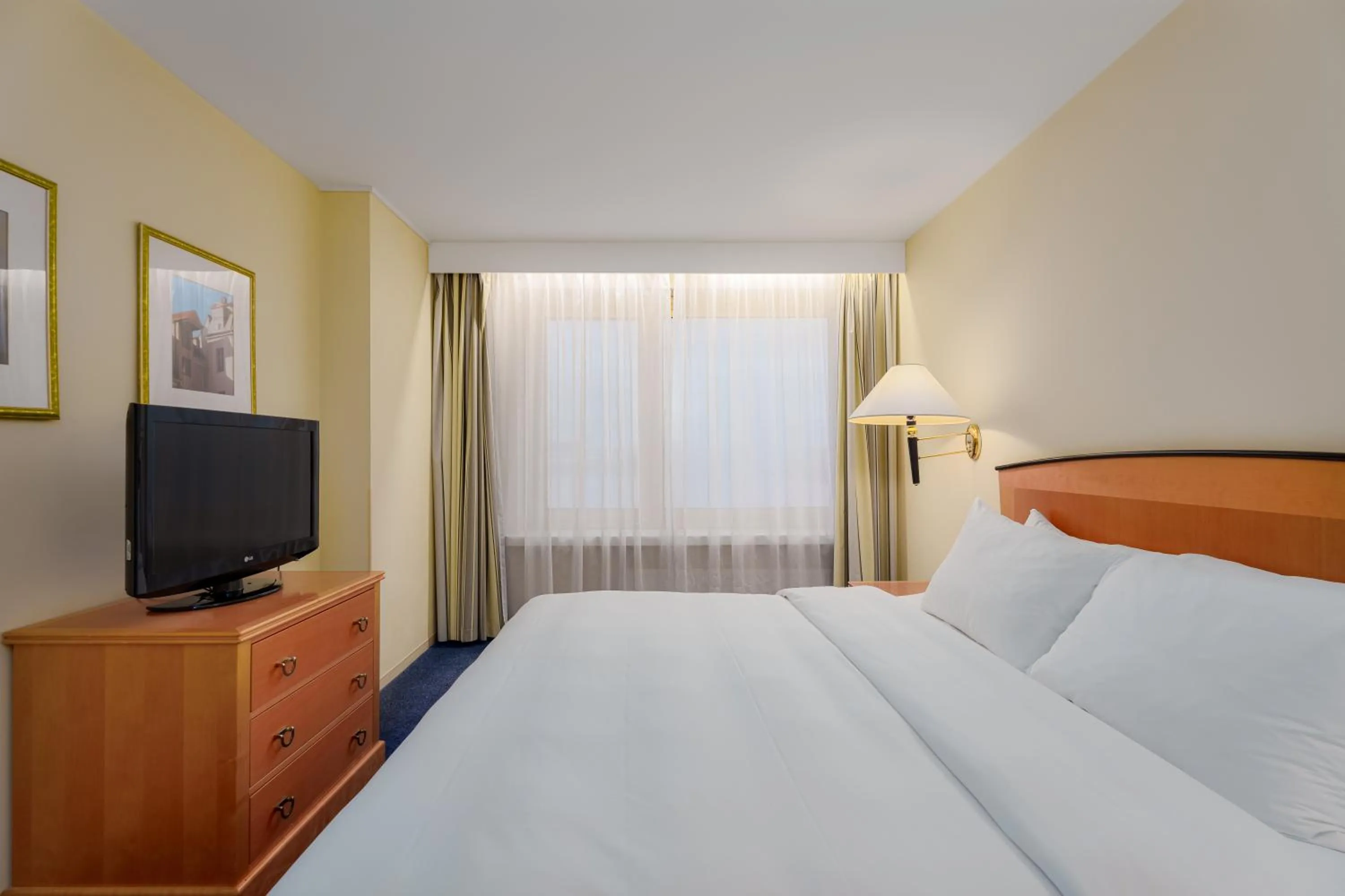 Premium Room with River and Old Town View in Radisson Blu Hotel & Spa, Daugava Riga