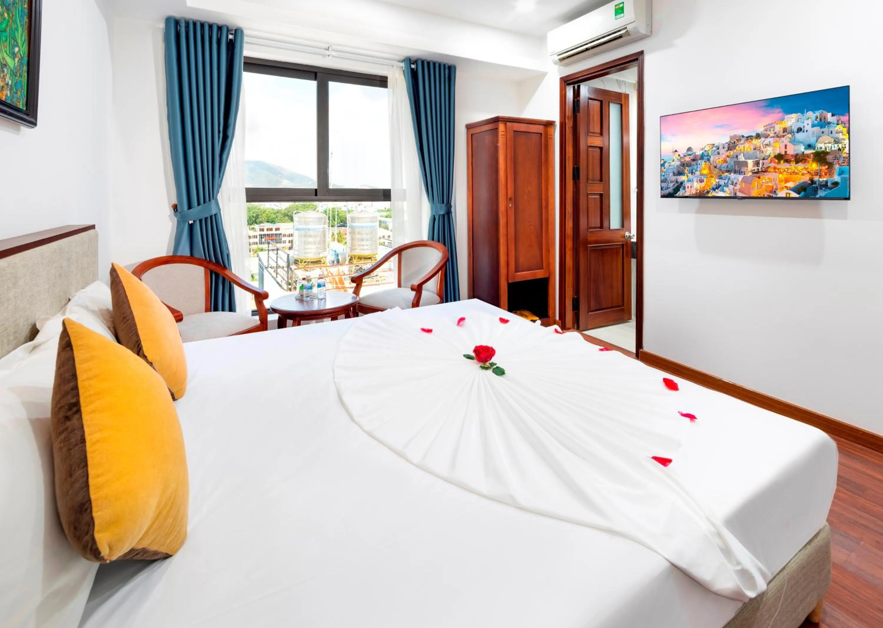 Deluxe Double Room in The Summer Hotel
