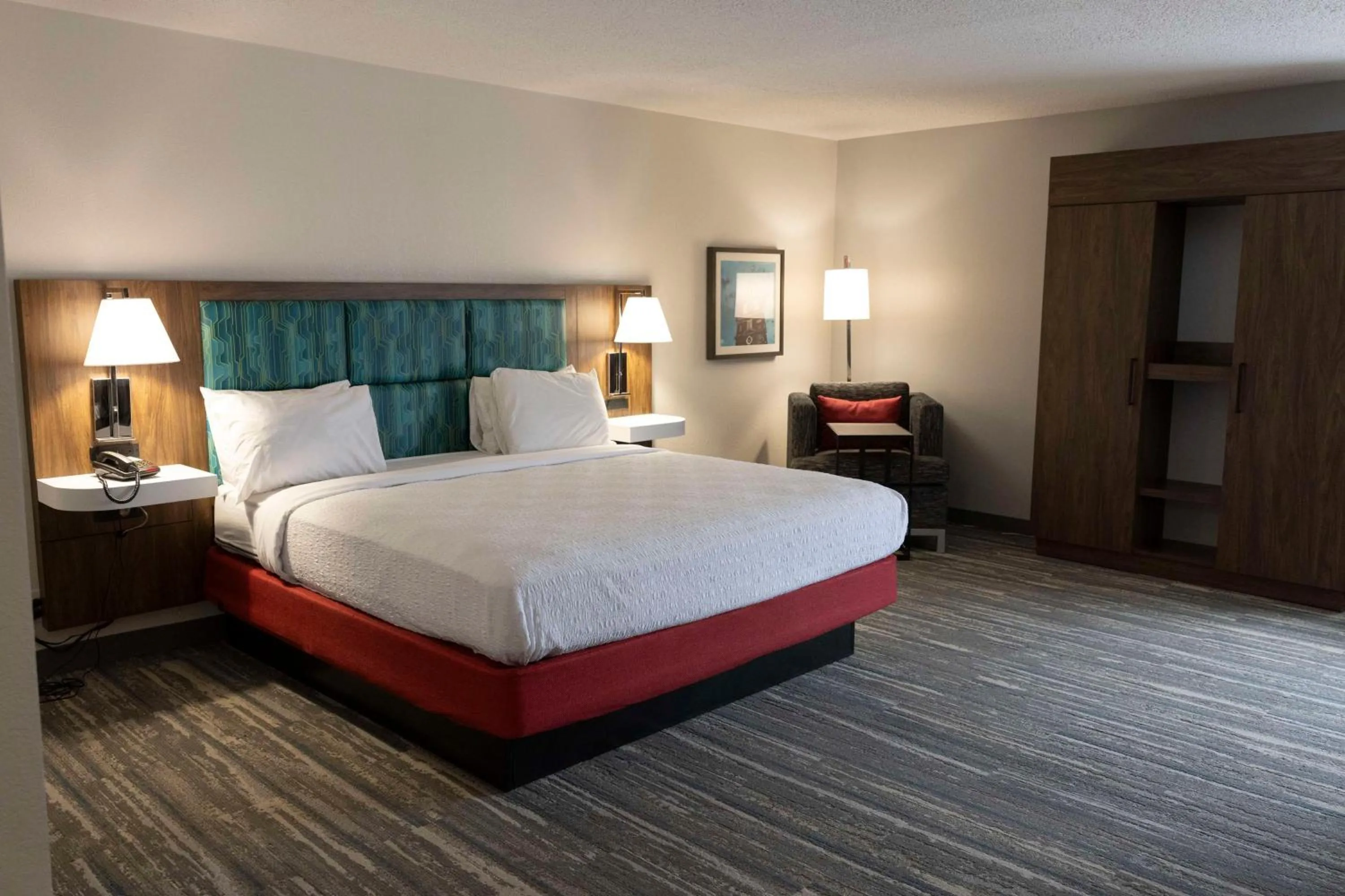 King Room with King Bed - Non-Smoking in Hampton Inn Kent/Akron Area
