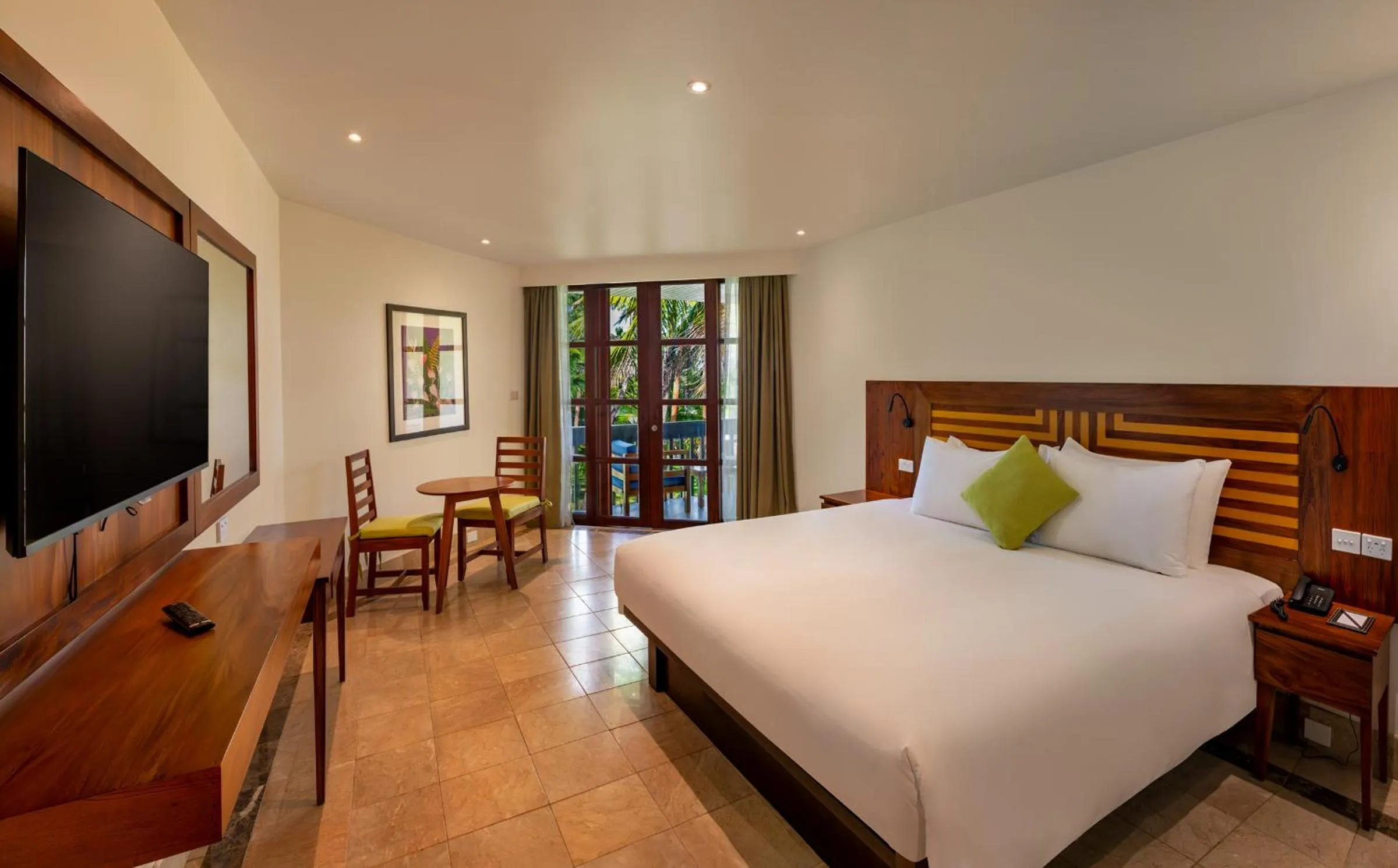 Deluxe King Room in The Warwick Fiji