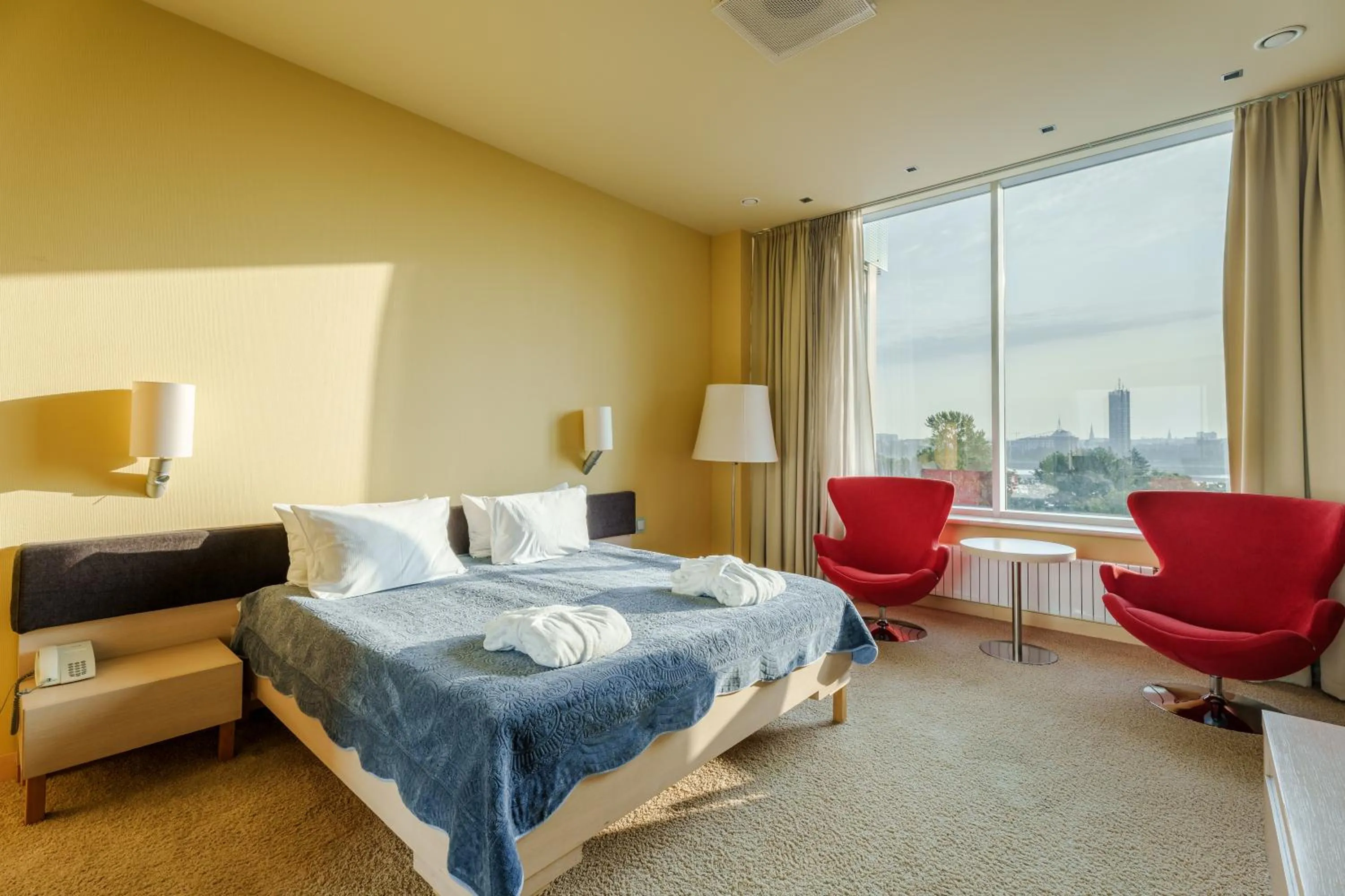 Luxury Suite with Gym Access in Riga Islande Hotel with FREE Parking