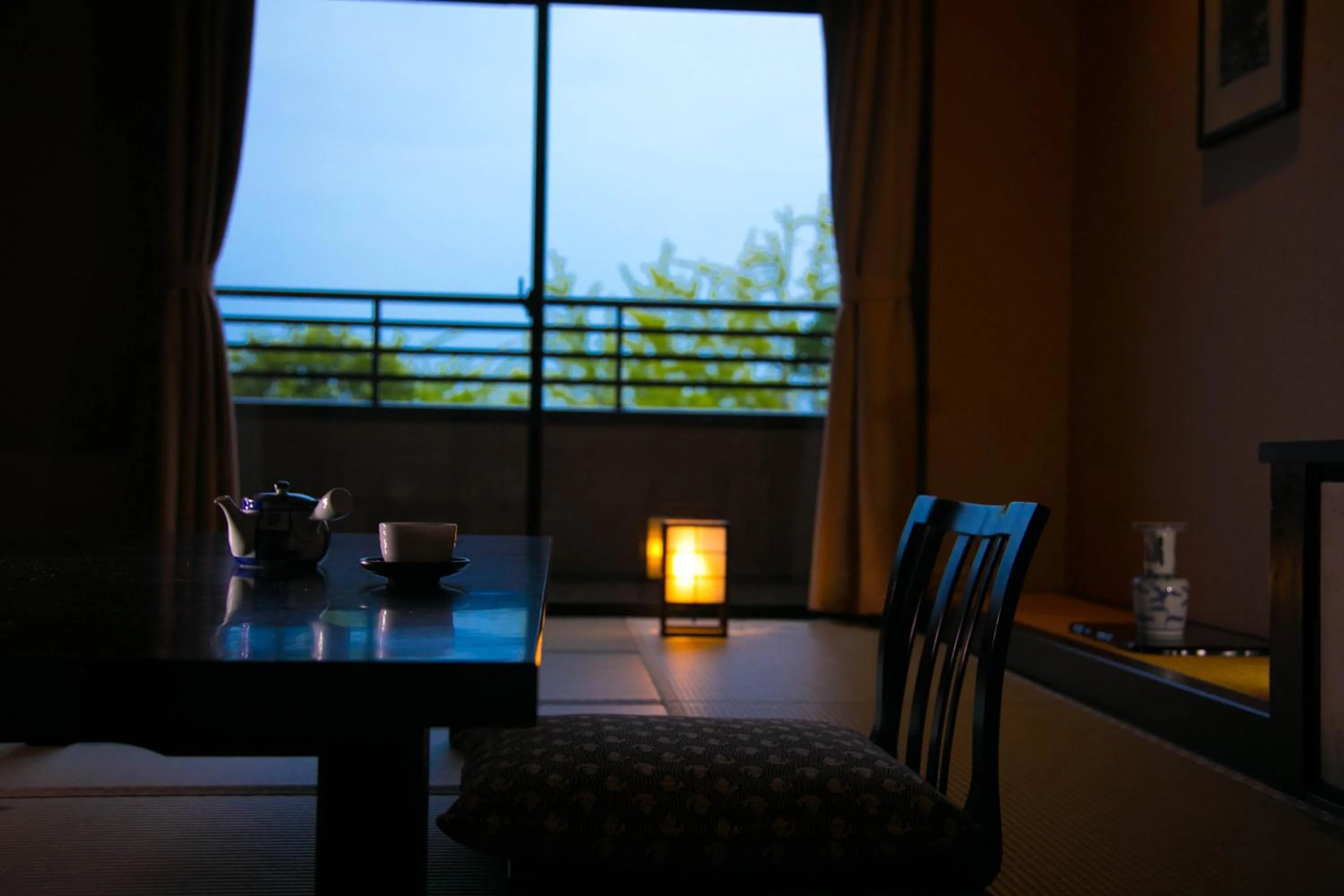 Room with Tatami Area and Private Bathroom in Yunosato Hayama