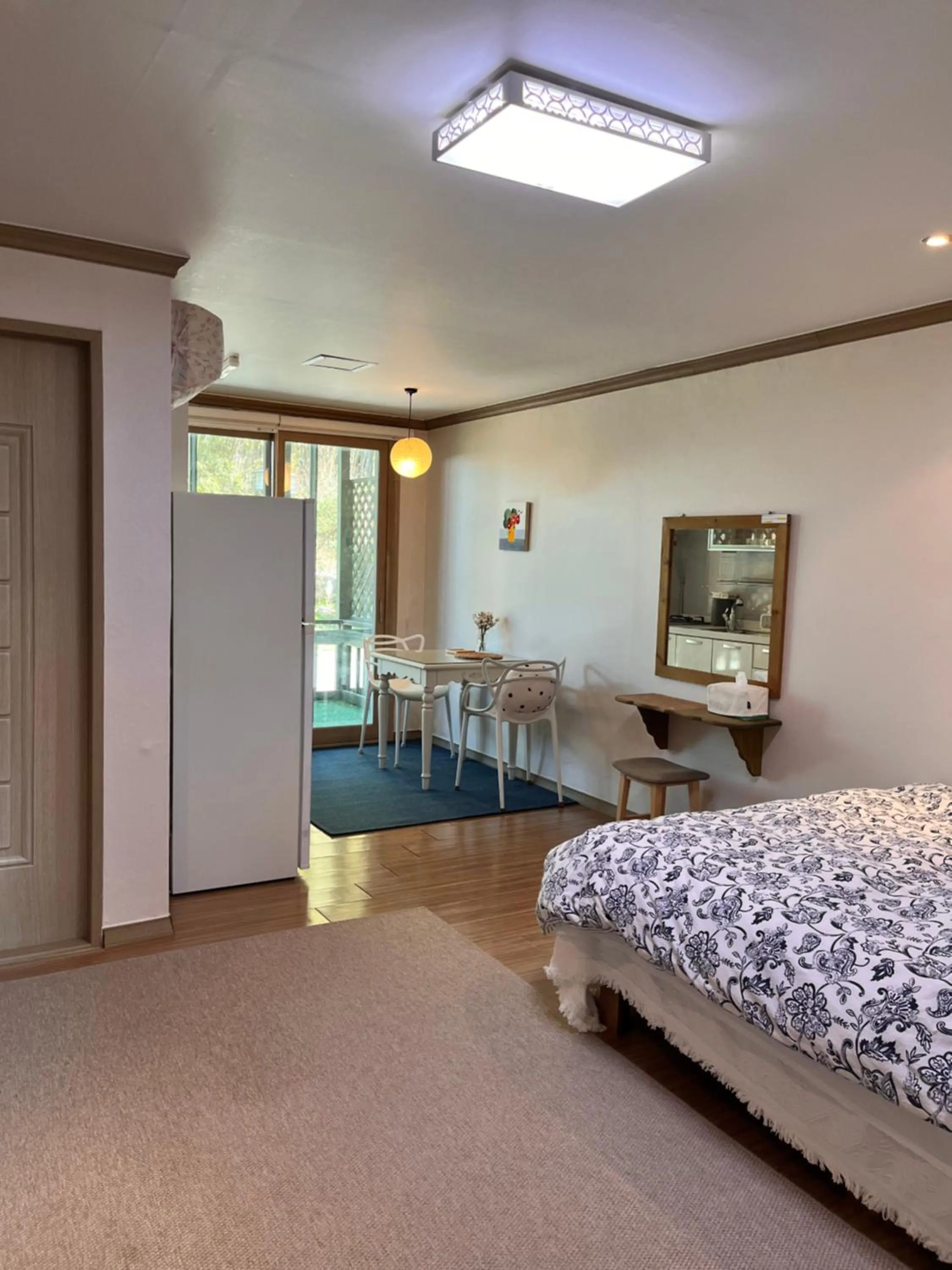 One-Bedroom House in Bellus-Rose Pension Gyeongju