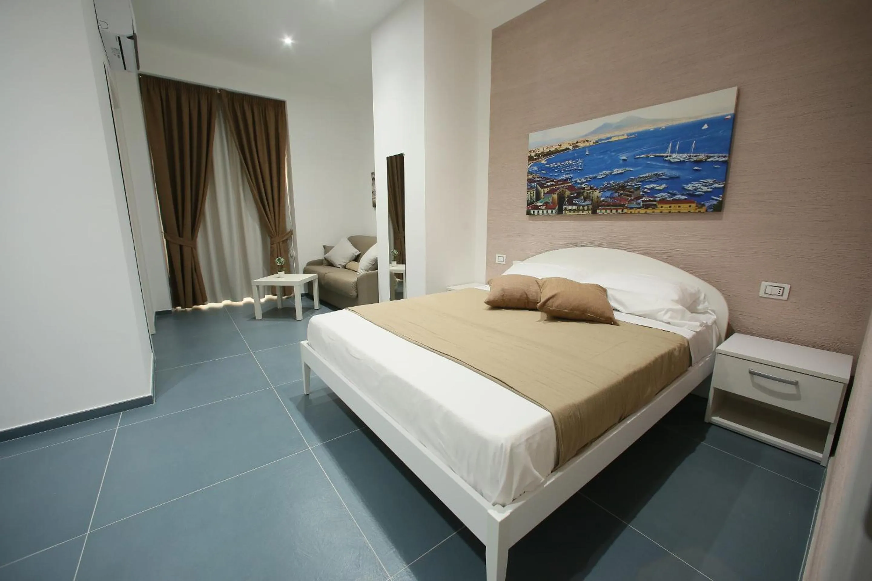 Luxury Quadruple Room in Mascalzone latino luxury rooms