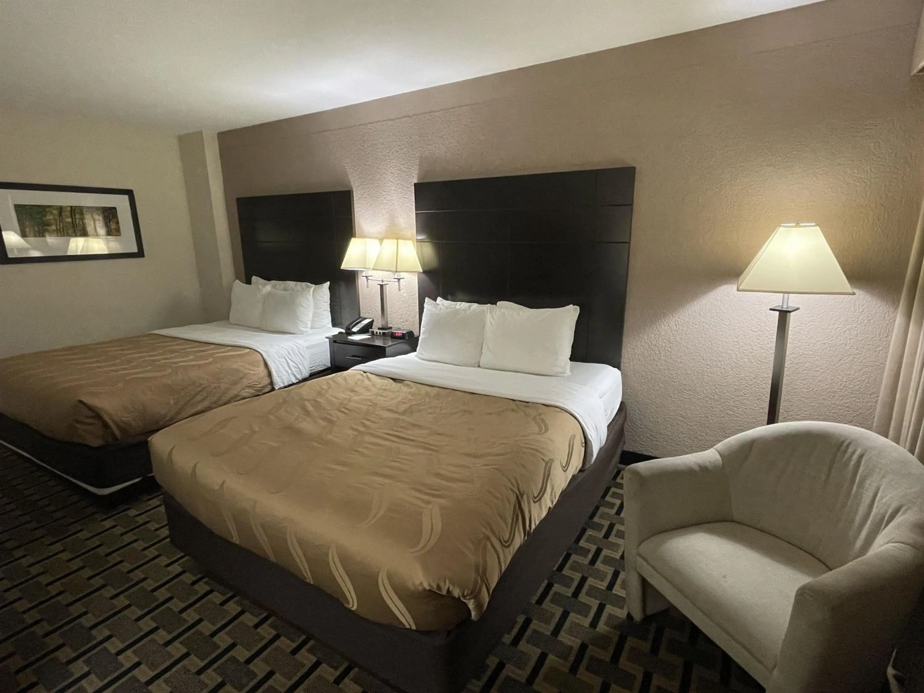 Deluxe Queen Room with Two Queen Beds - Non-Smoking in Quality Inn & Suites Cincinnati Downtown Area