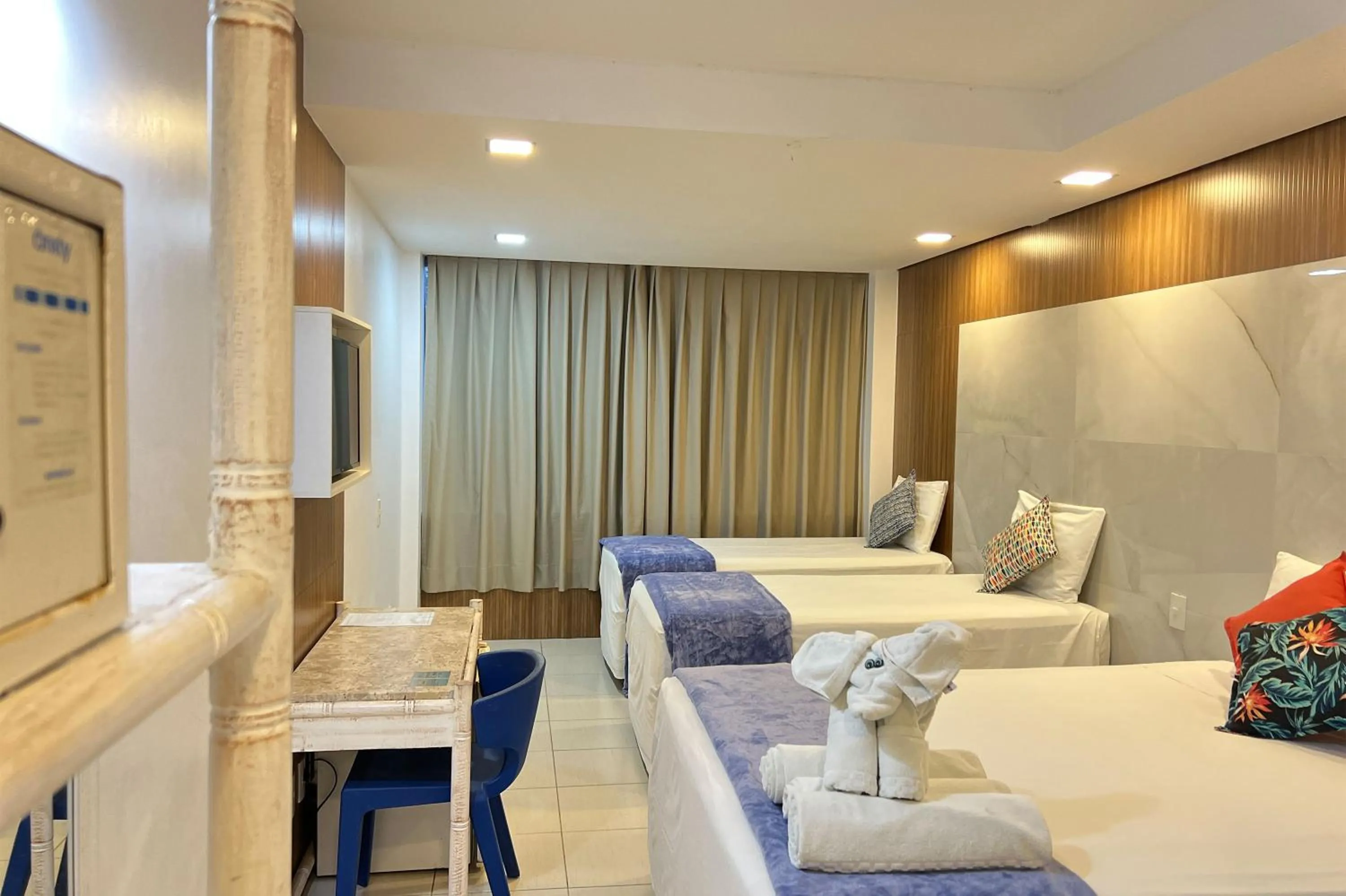 Deluxe Family Room in Hotel Praia do Sol