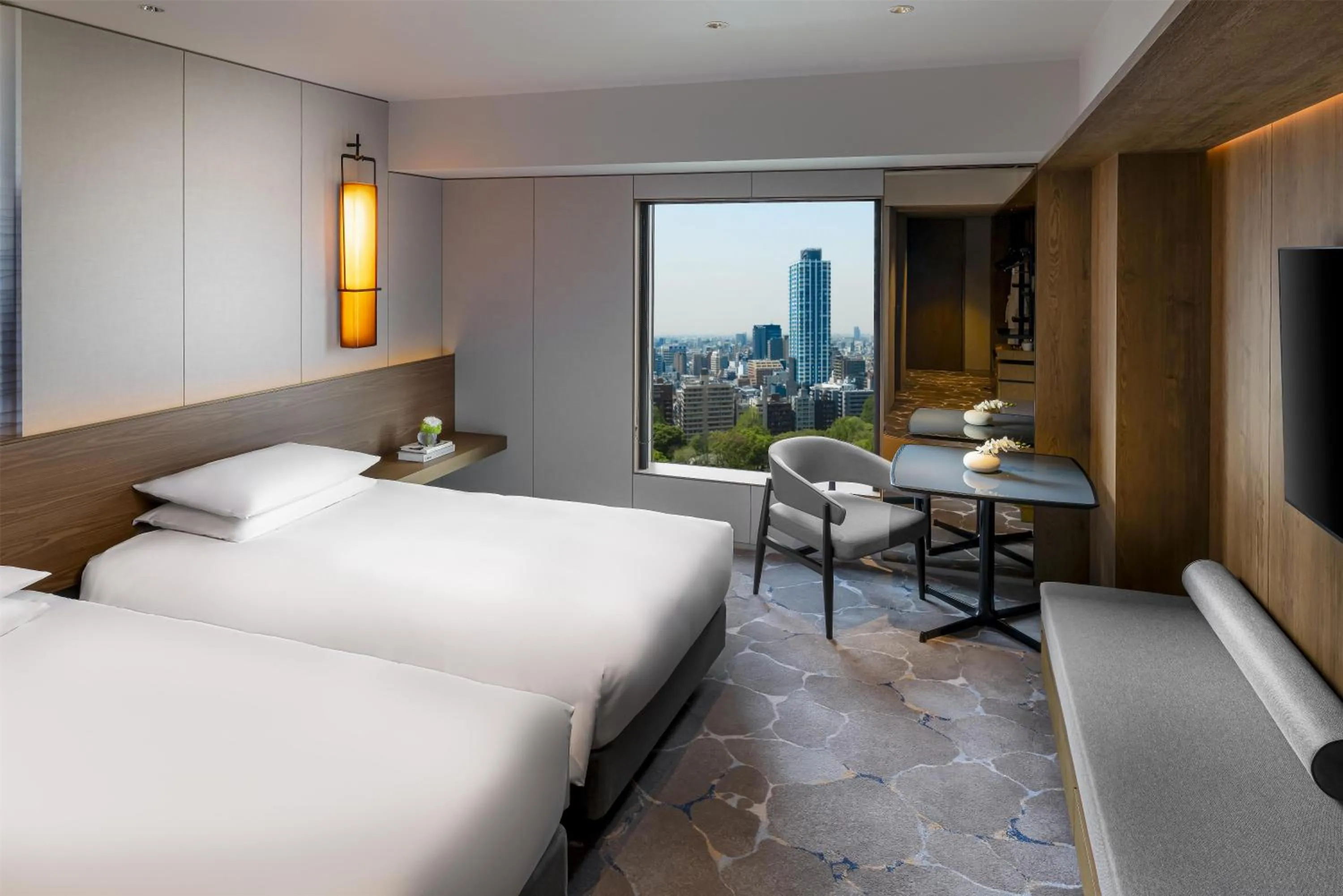 Deluxe Twin Room with Park View in Hyatt Regency Tokyo