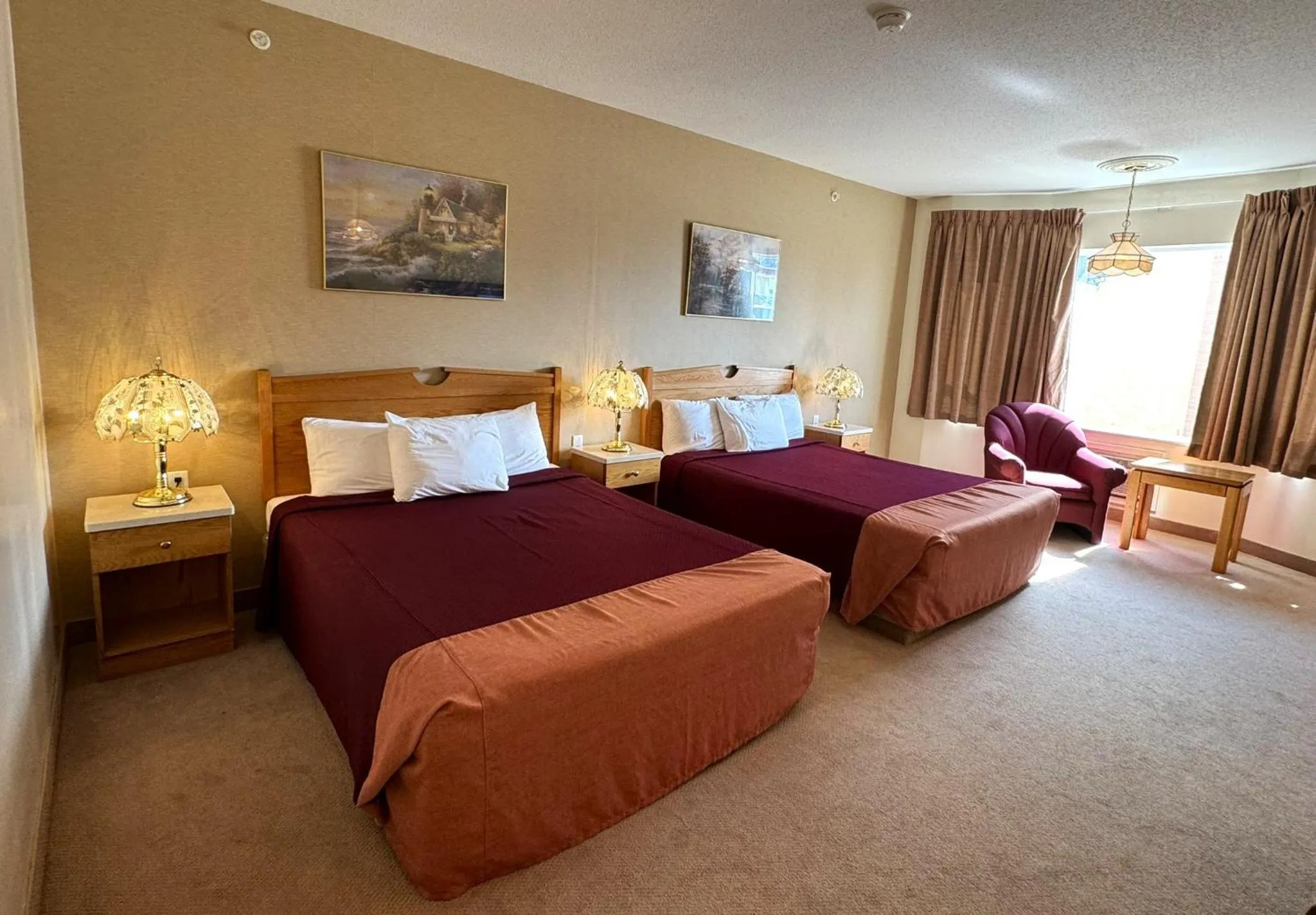 Queen Room with Two Queen Beds in Western Budget Motel Ponoka