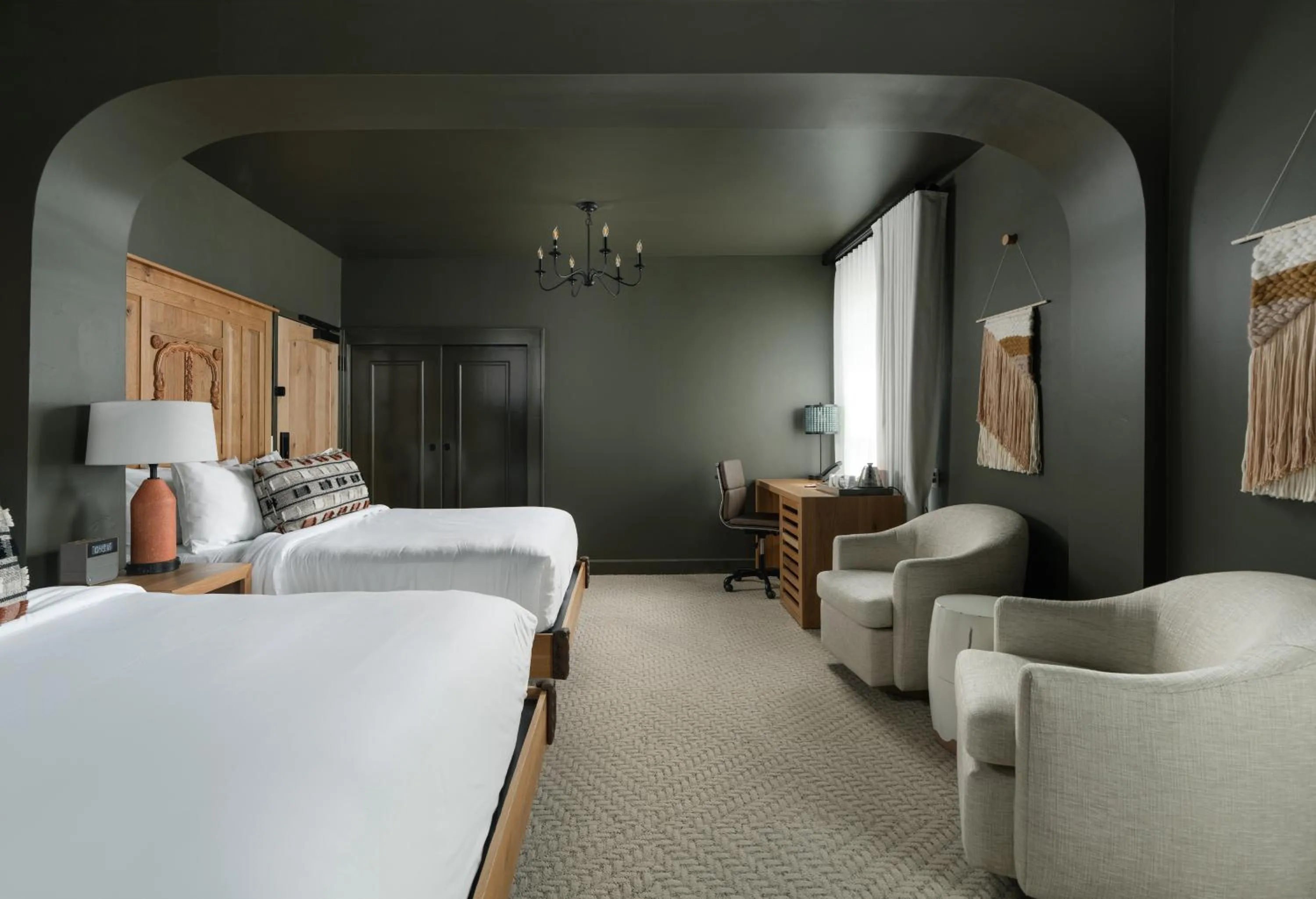 Queen Room with Two Queen Beds in Hotel Santa Barbara