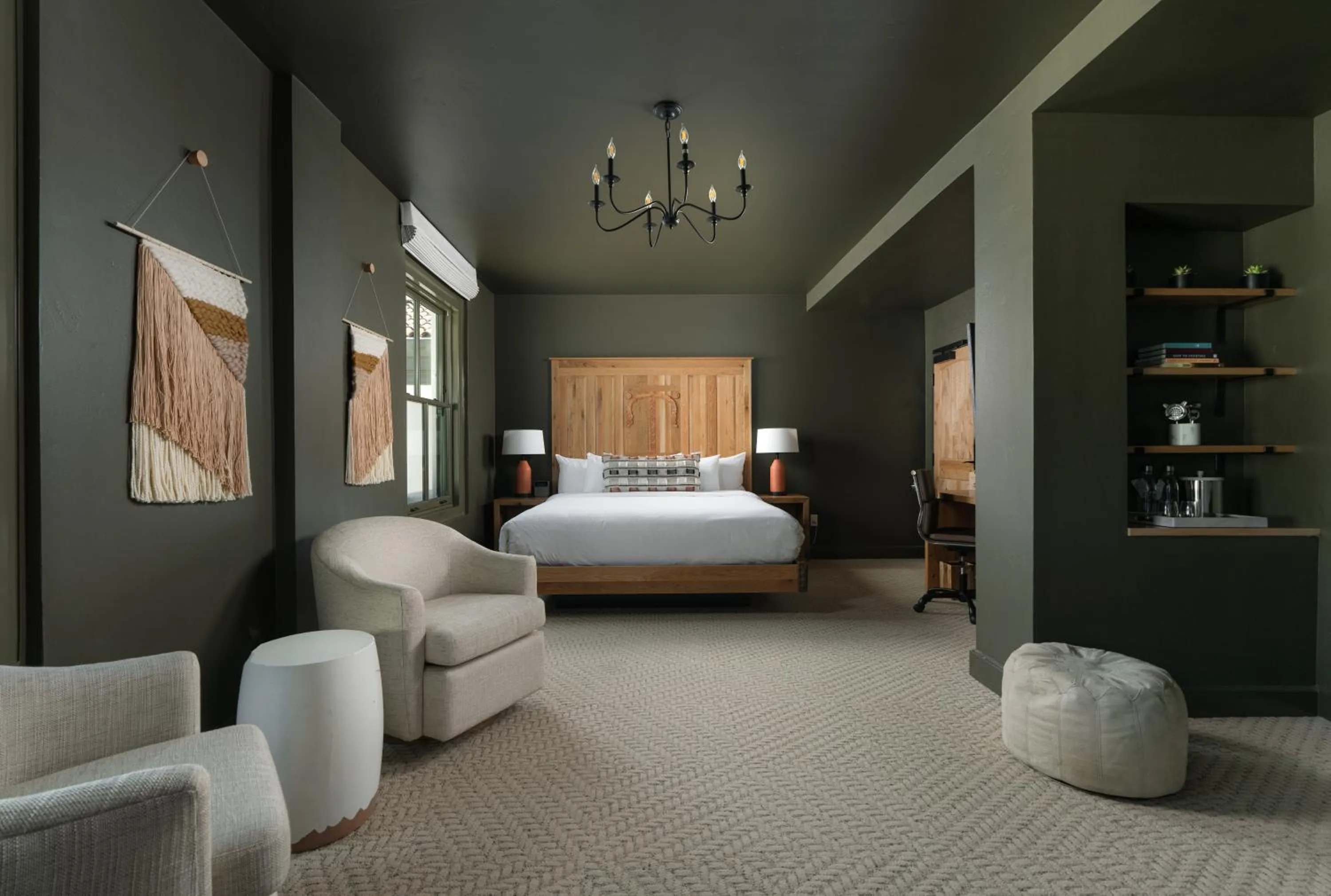 ADA King Suite in Hotel Santa Barbara