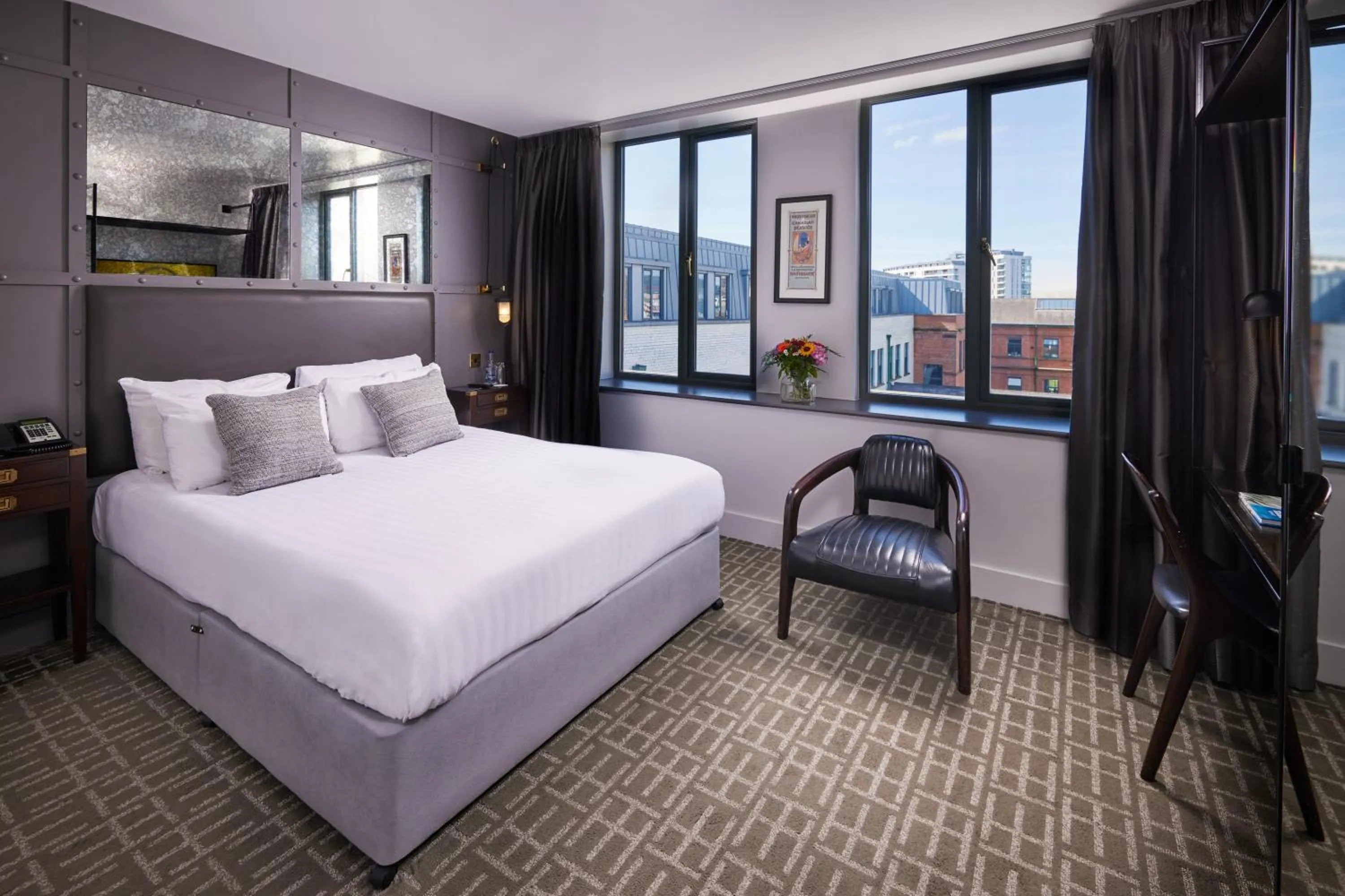 Deluxe Room in Titanic Hotel Belfast