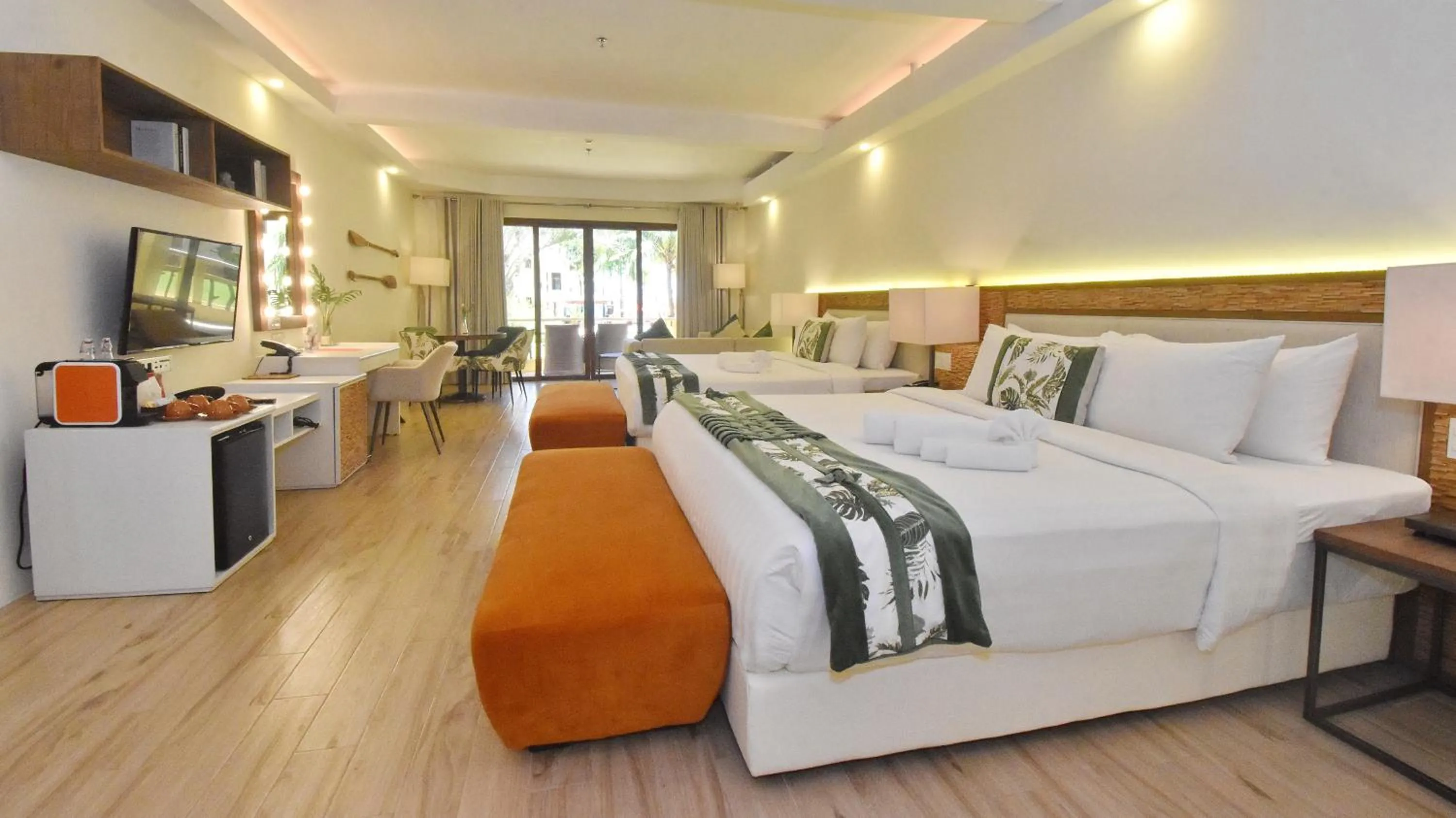 Premier Suite   in Ambassador In Paradise