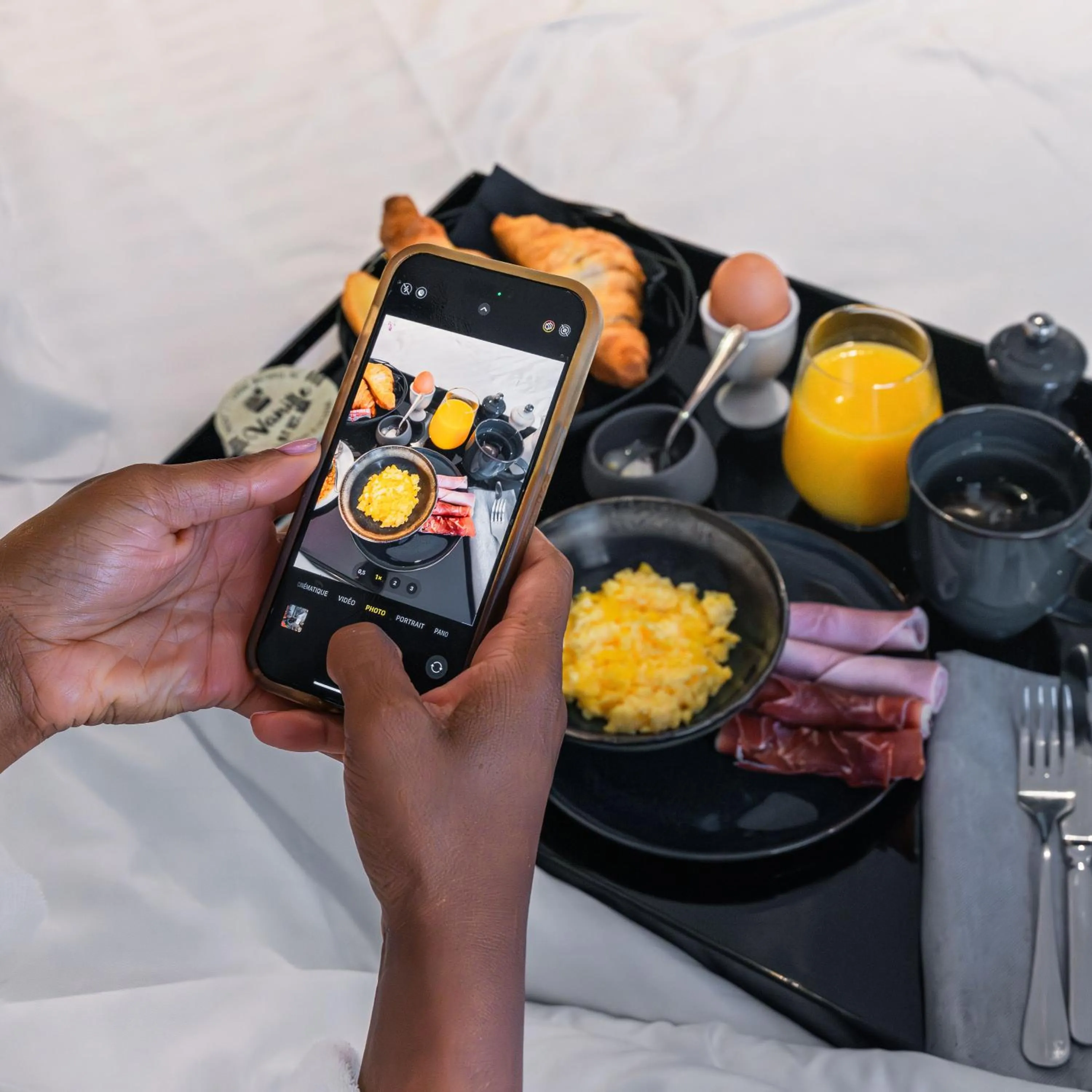 Comfort Twin Room in Edgar Hôtel & Spa - Table Gastronomique