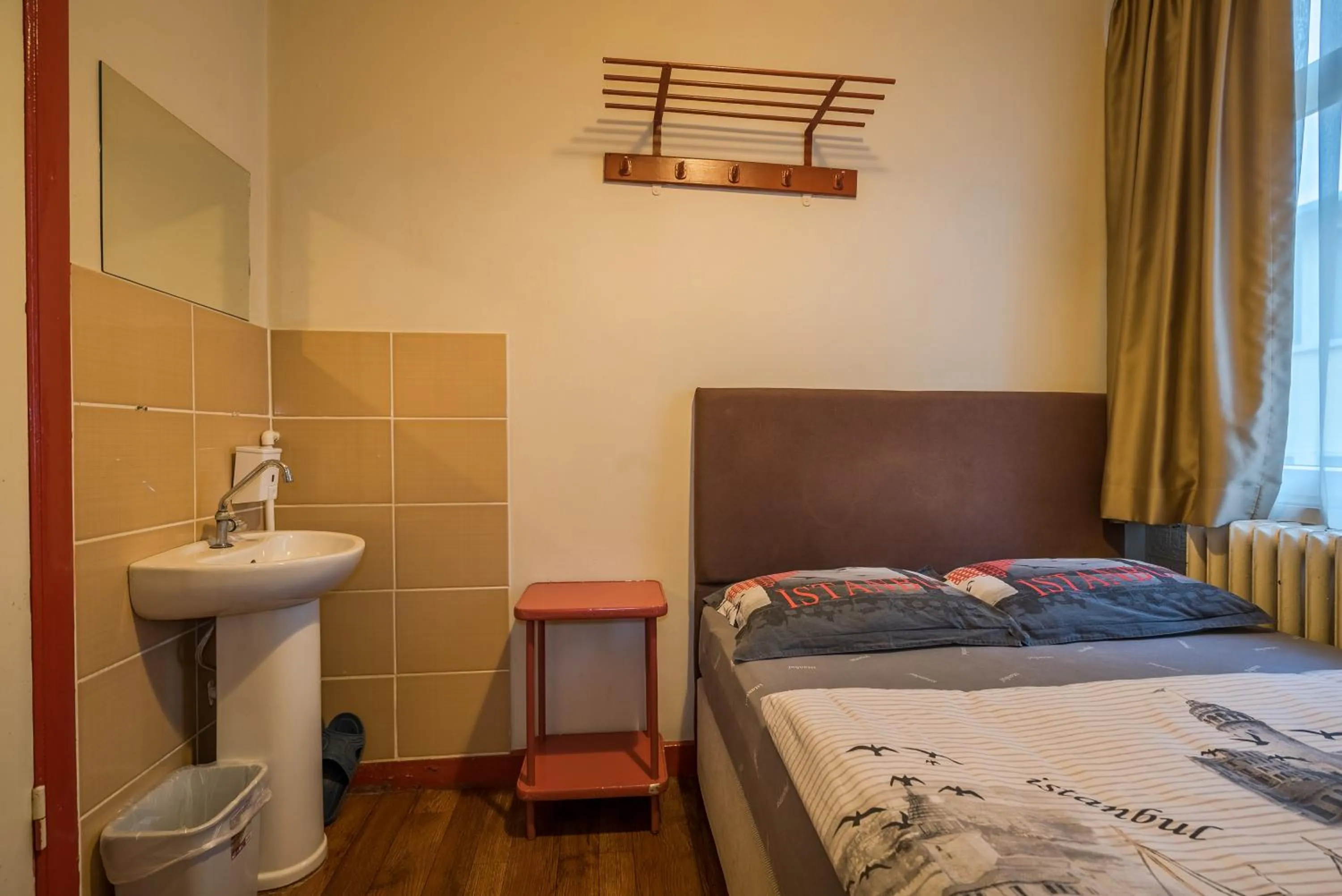 Economy Double Room with Shared Bathroom in Erenler HoTeL & HosTeL