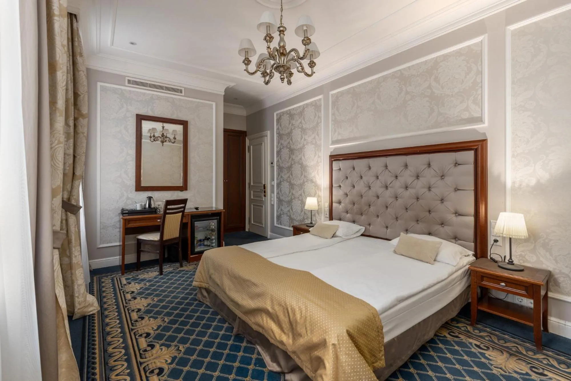 Deluxe Double Room in Rixwell Gertrude Hotel