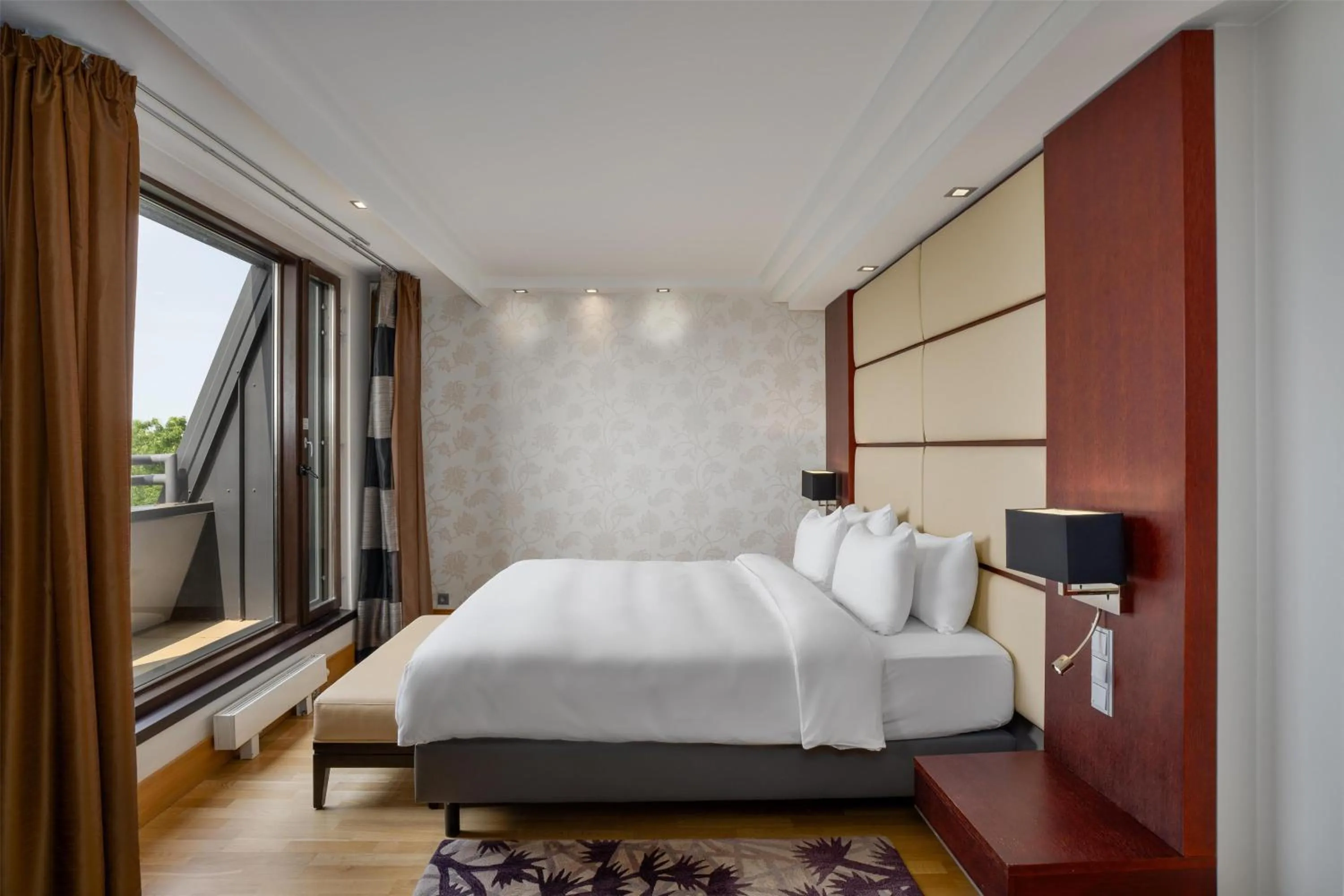 Junior Suite with Panoramic View in Radisson Blu Elizabete Hotel, Riga