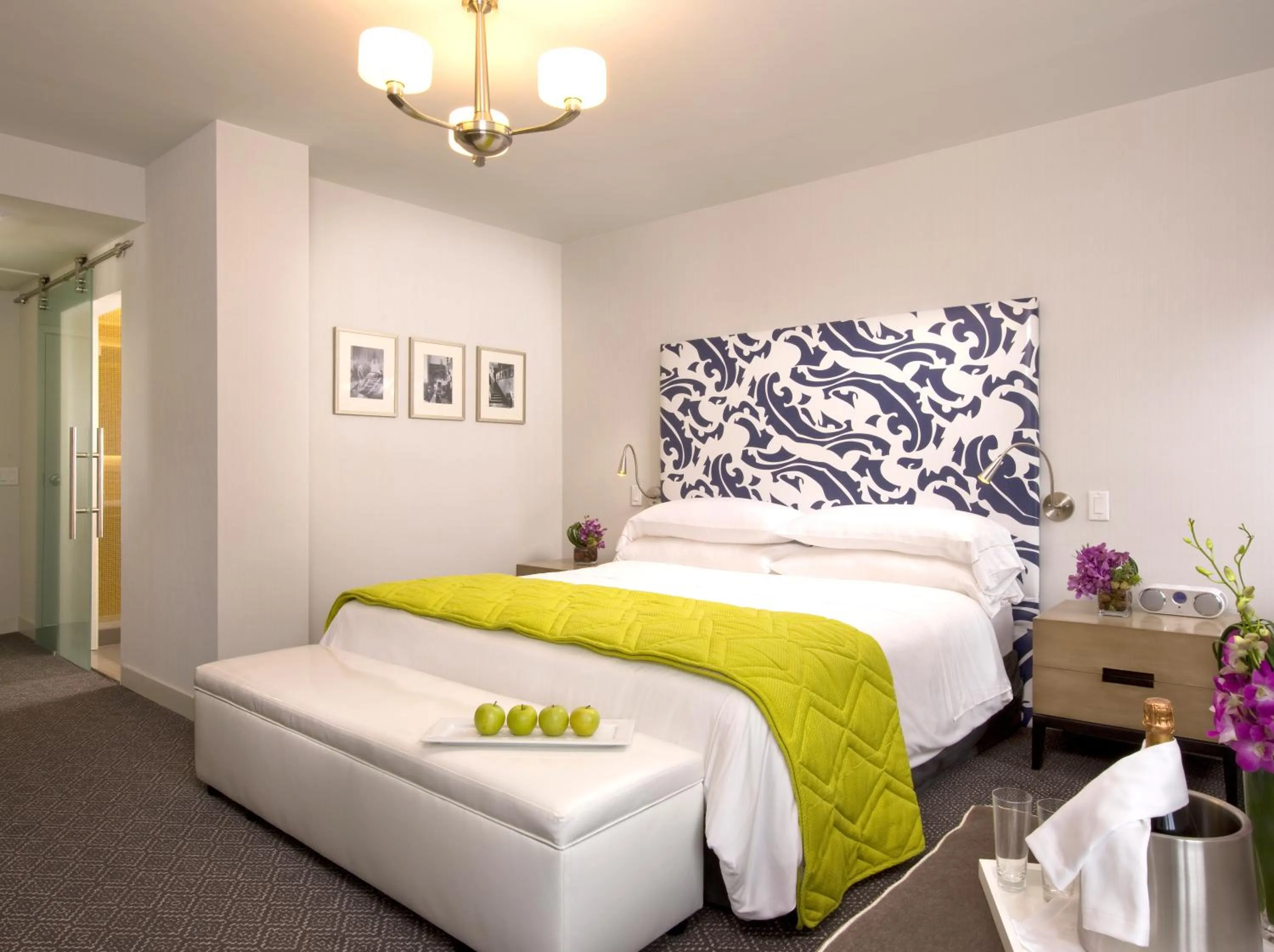 Superior Queen Room in Hotel Breakwater South Beach