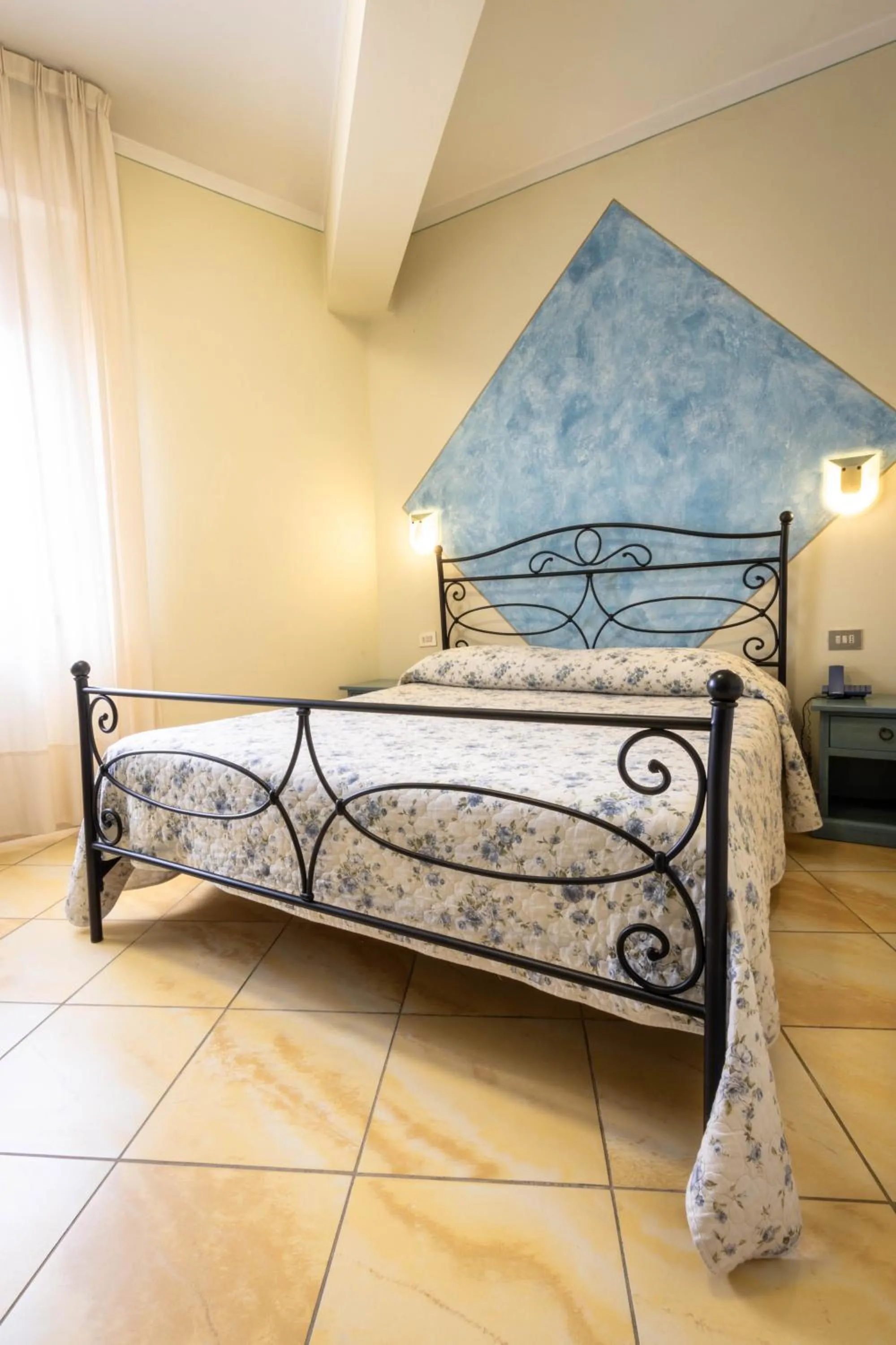 Standard Single Room in Hotel Ismaele