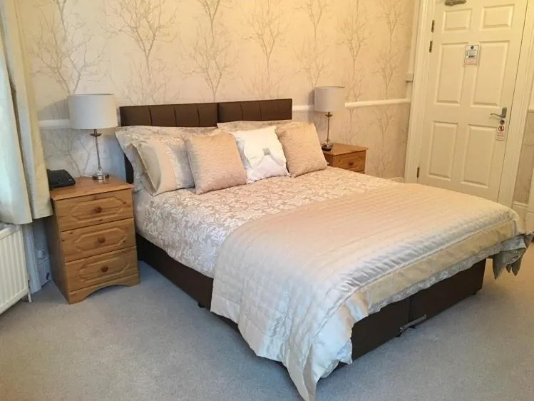 Superior Family Room in Chaston Manor Hotel