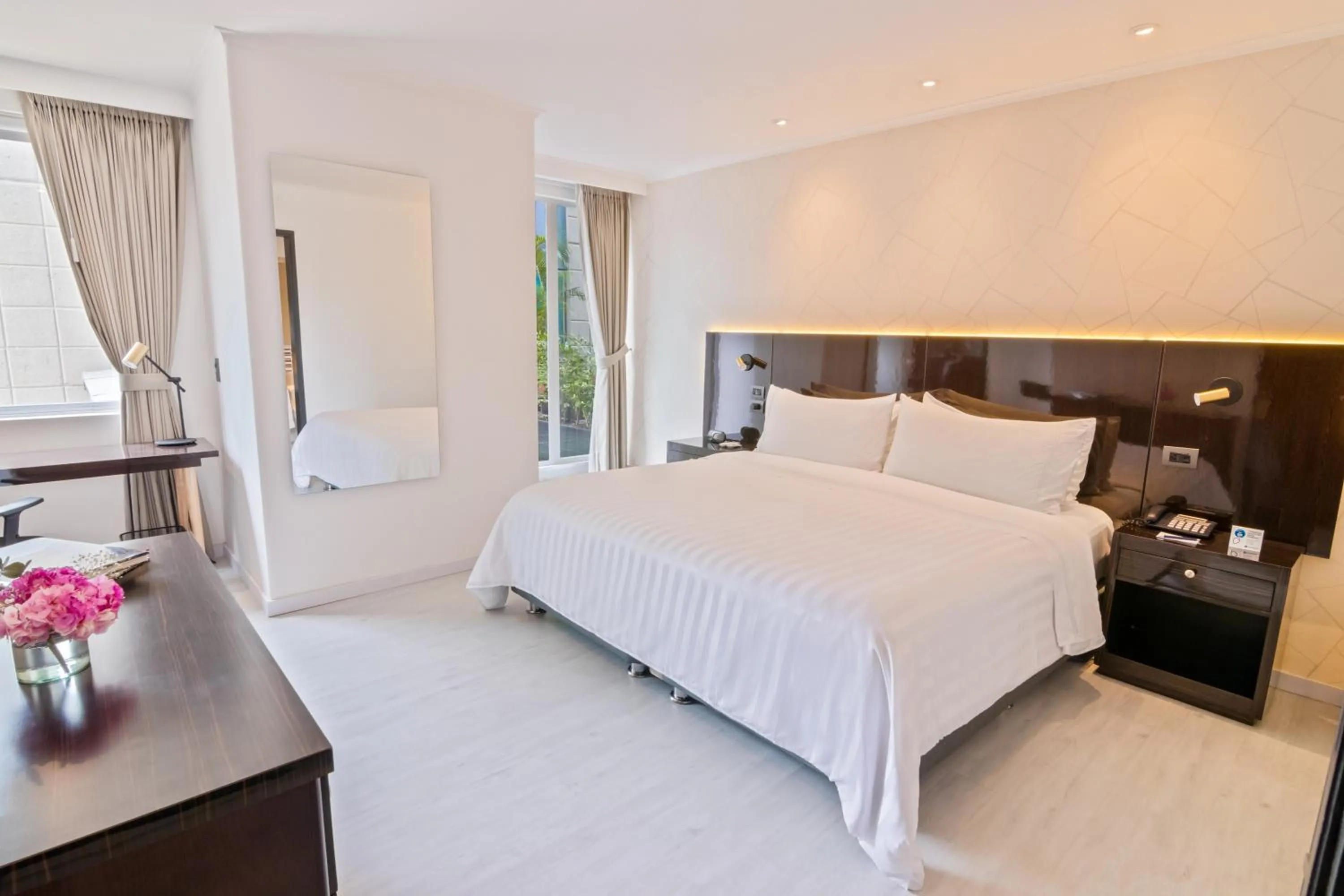 Classic King Room in GHL Hotel Portón Medellín