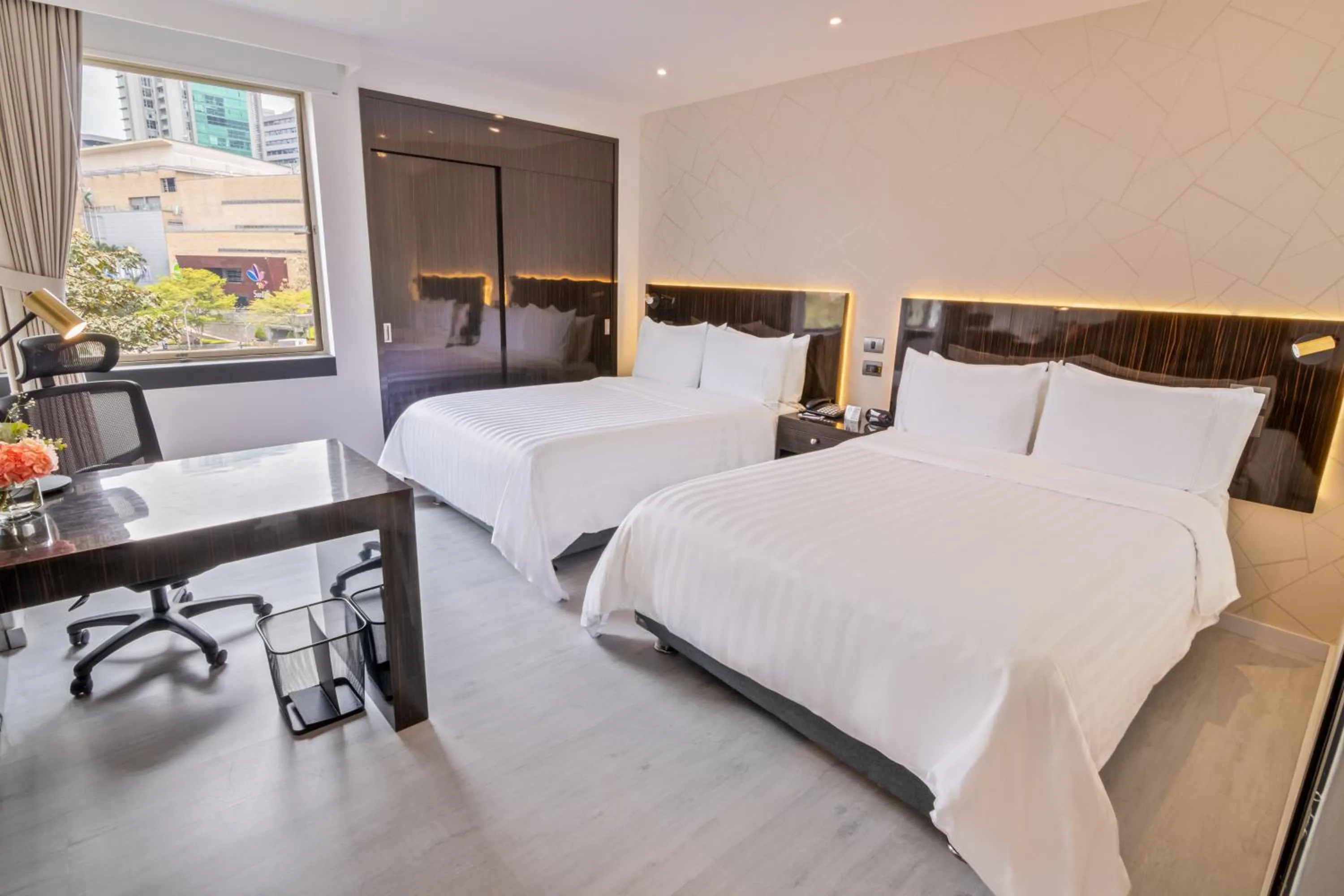 Classic Twin Room in GHL Hotel Portón Medellín