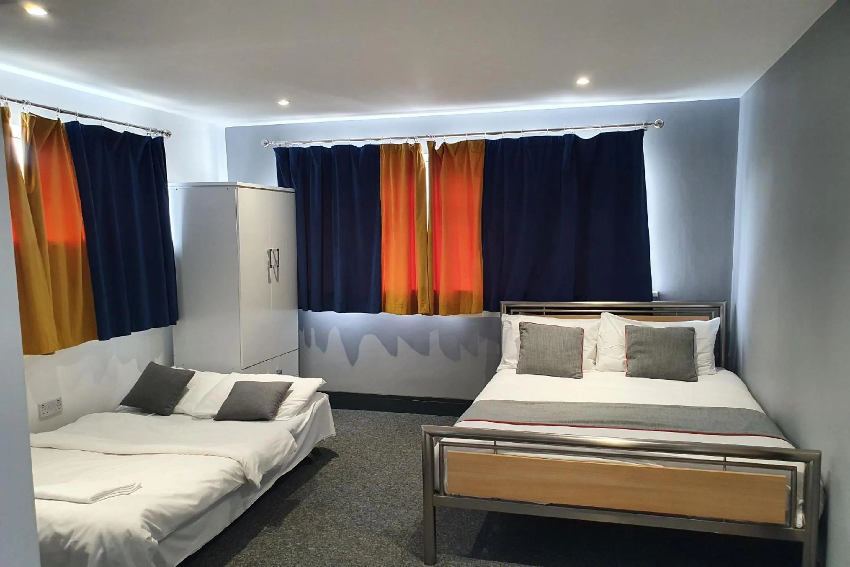 Deluxe King Studio in Devine Beach Hotel, Westcliff Southend-On-Sea