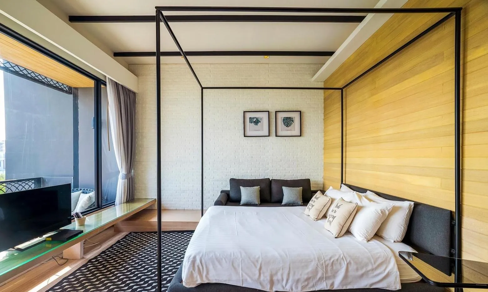 Suite with Pool View in Siambeach Resort