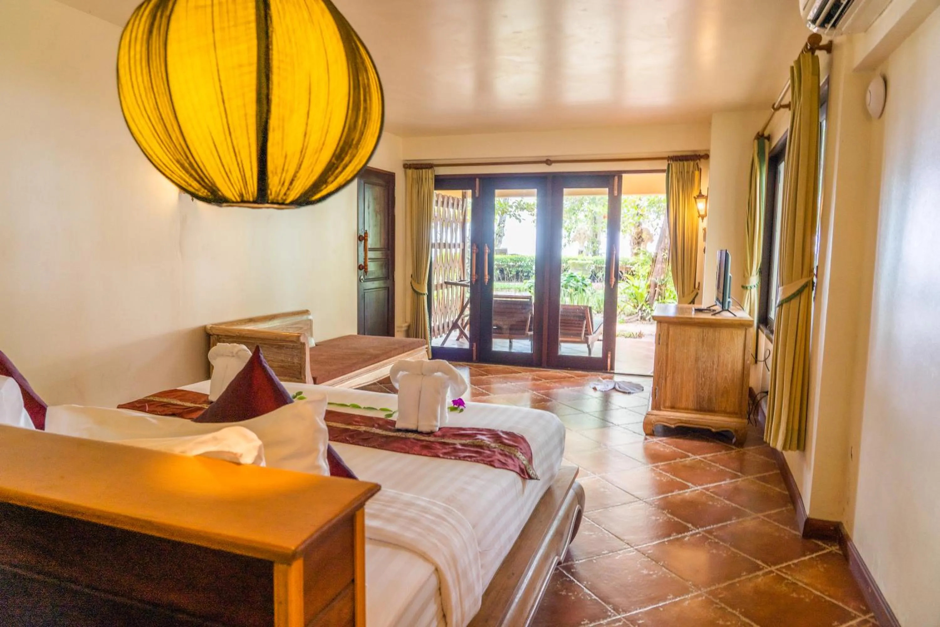 Deluxe Double Room with Sea View in Chivapuri Beach Resort