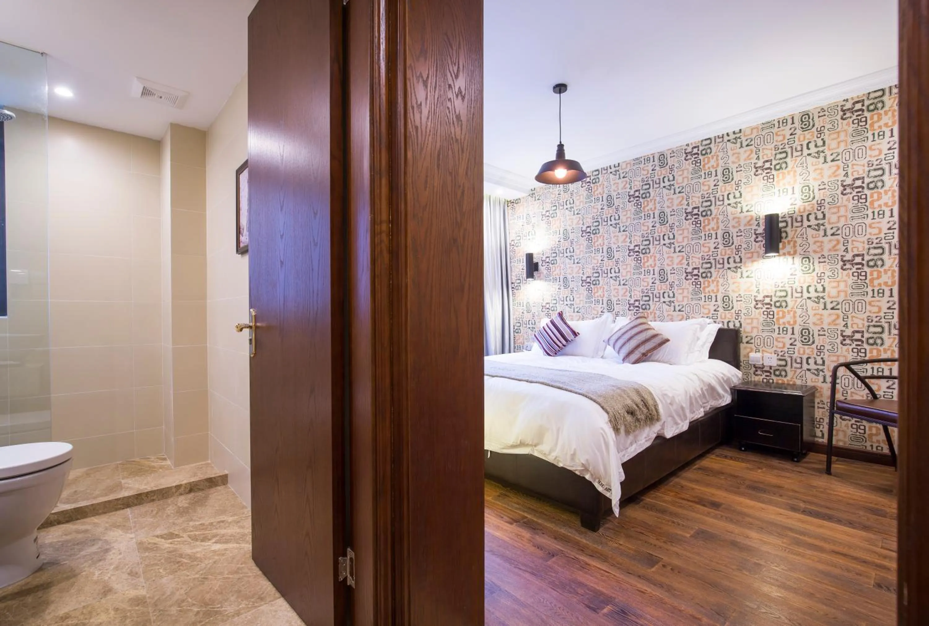 Deluxe Queen Room in Soho Garden Hotel (Shanghai Huaihai Rd. Flagship)