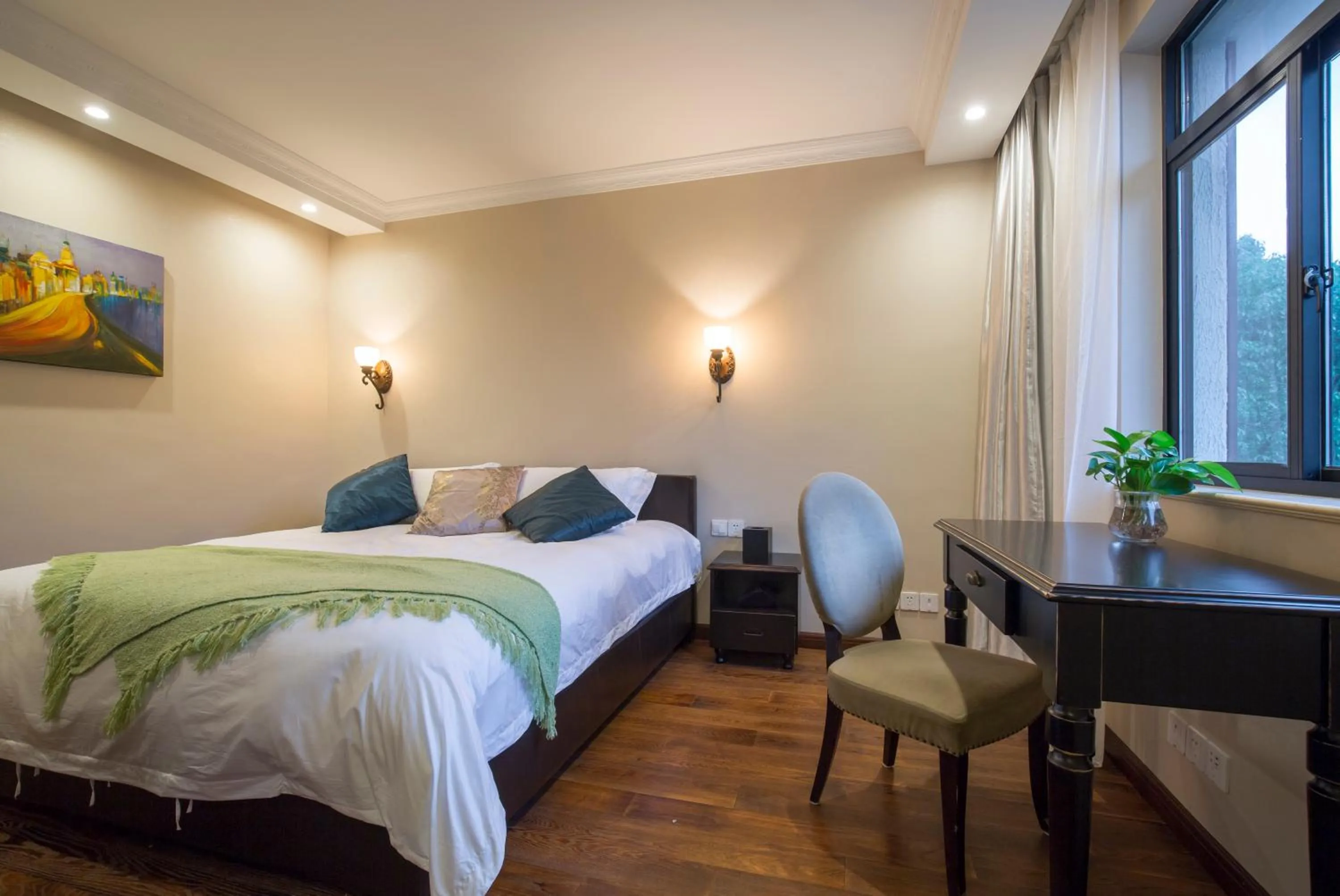 Queen Suite in Soho Garden Hotel (Shanghai Huaihai Rd. Flagship)