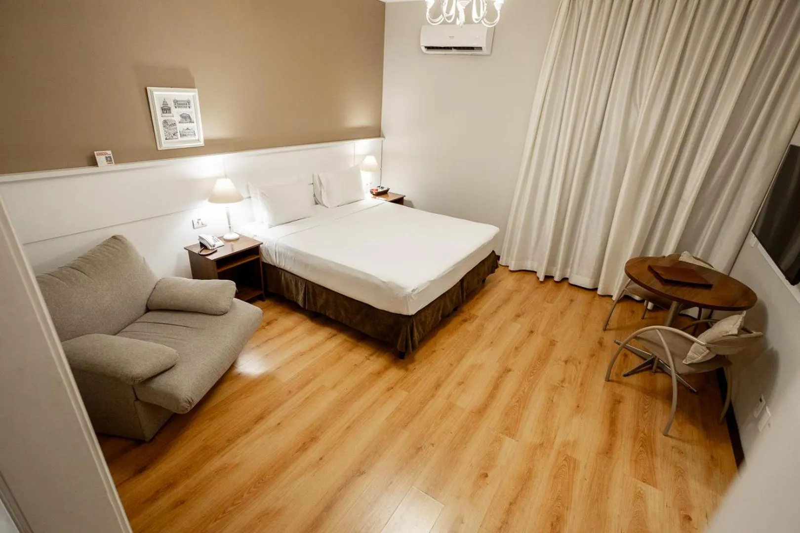 Master Quadruple Room - single occupancy in Planalto Select Hotel Ponta Grossa