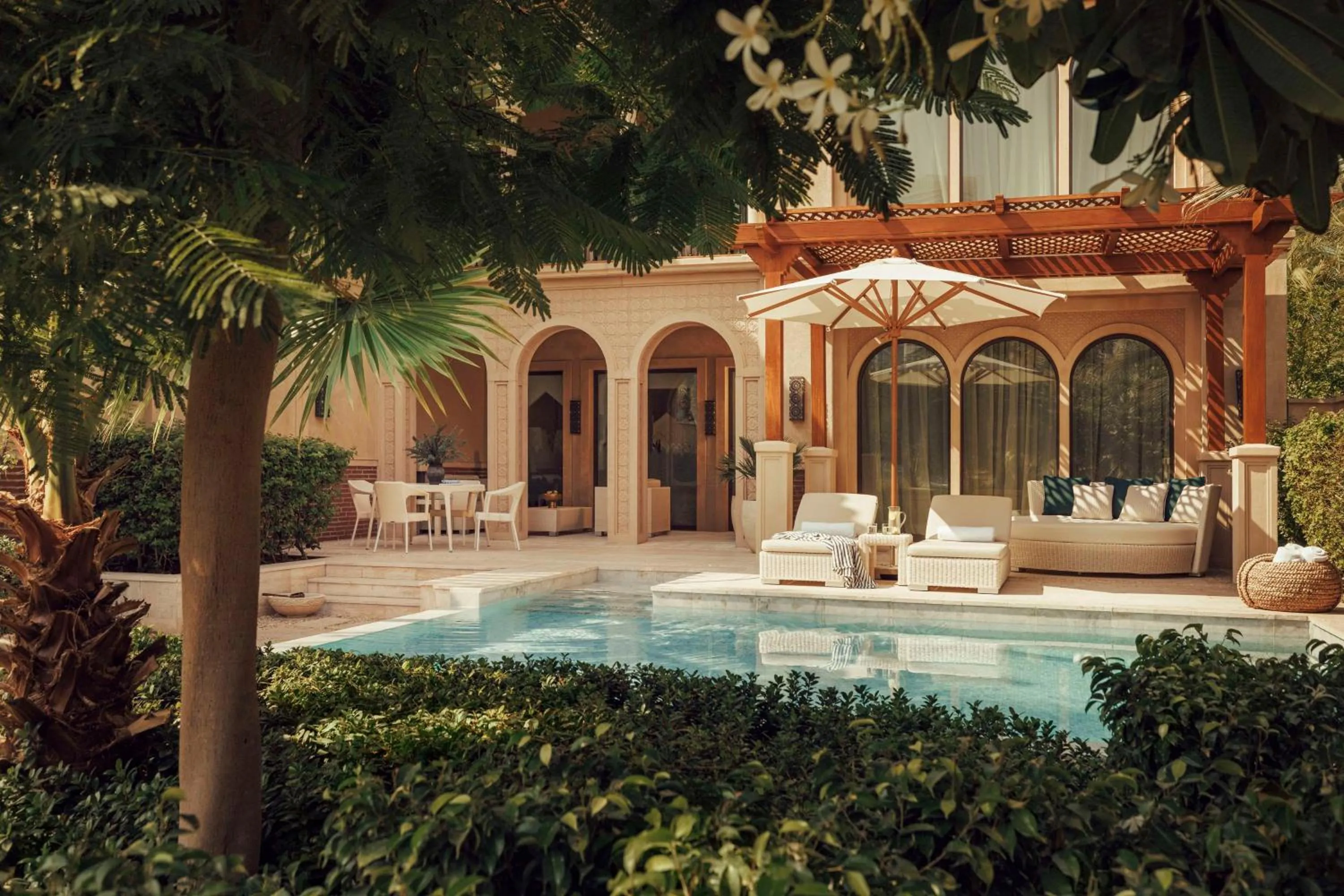 Beachfront Junior Suite with pool and Waterpark Access in One&Only The Palm Dubai