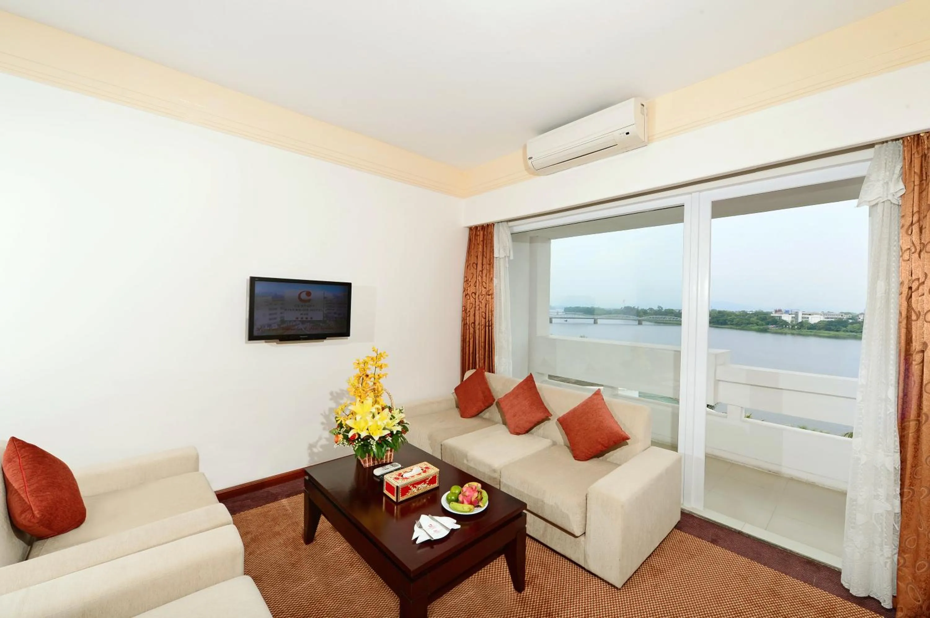 Executive Suite River View in Century Riverside Hotel Hue