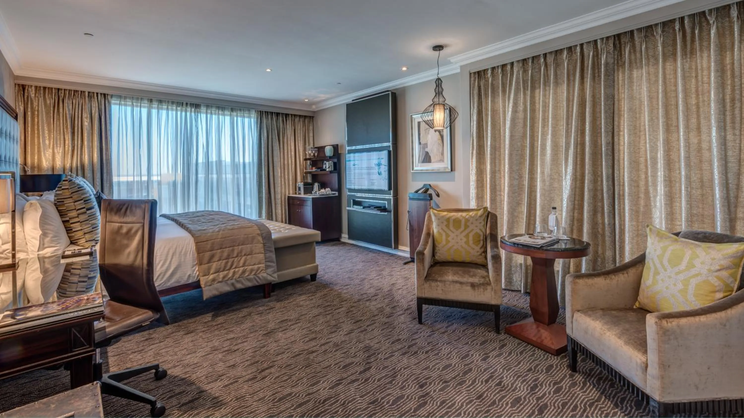 Junior King Suite in InterContinental Johannesburg OR Tambo Airport Hotel by IHG
