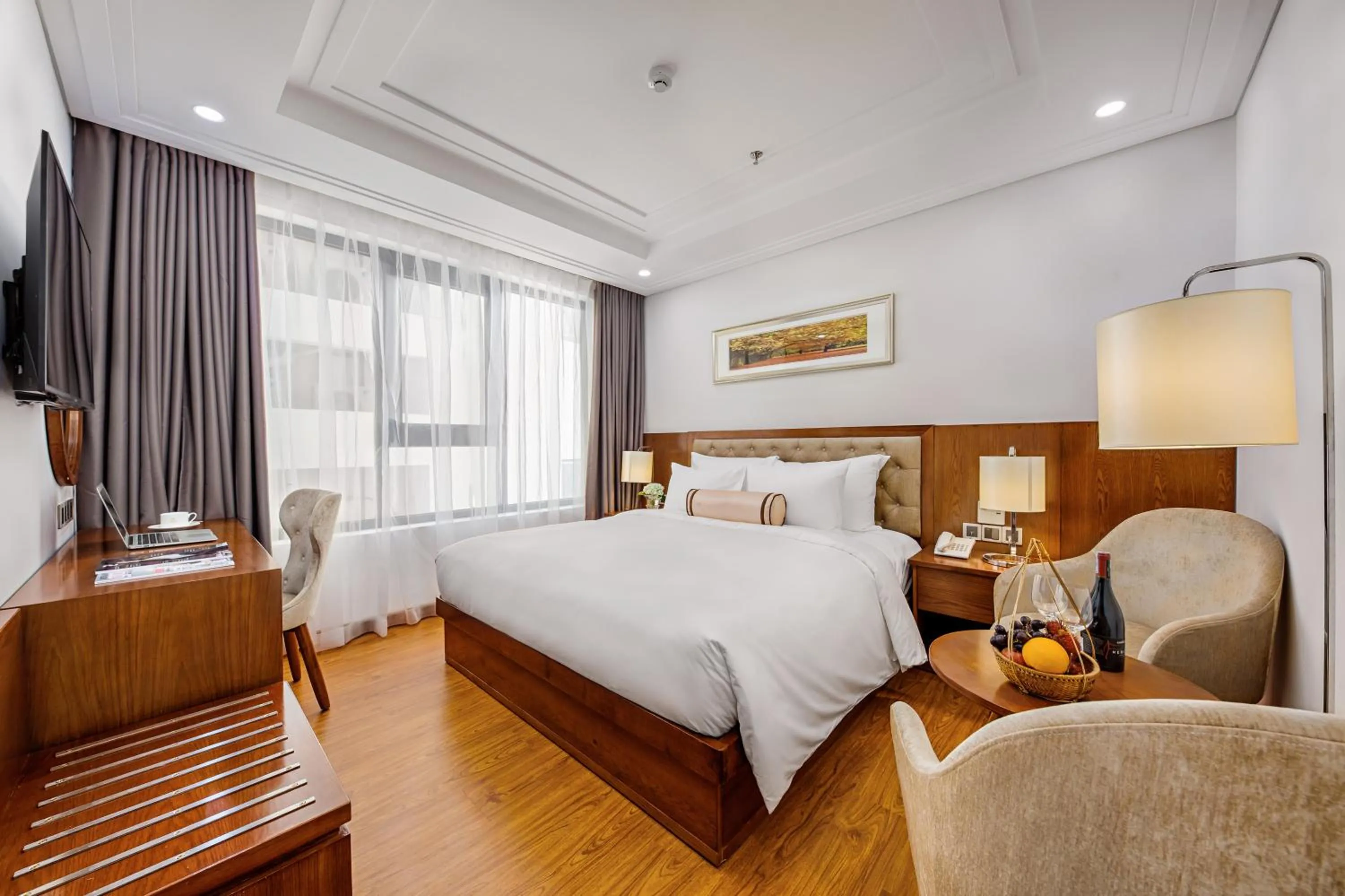 Superior King Room in Paris Deli Danang Beach Hotel