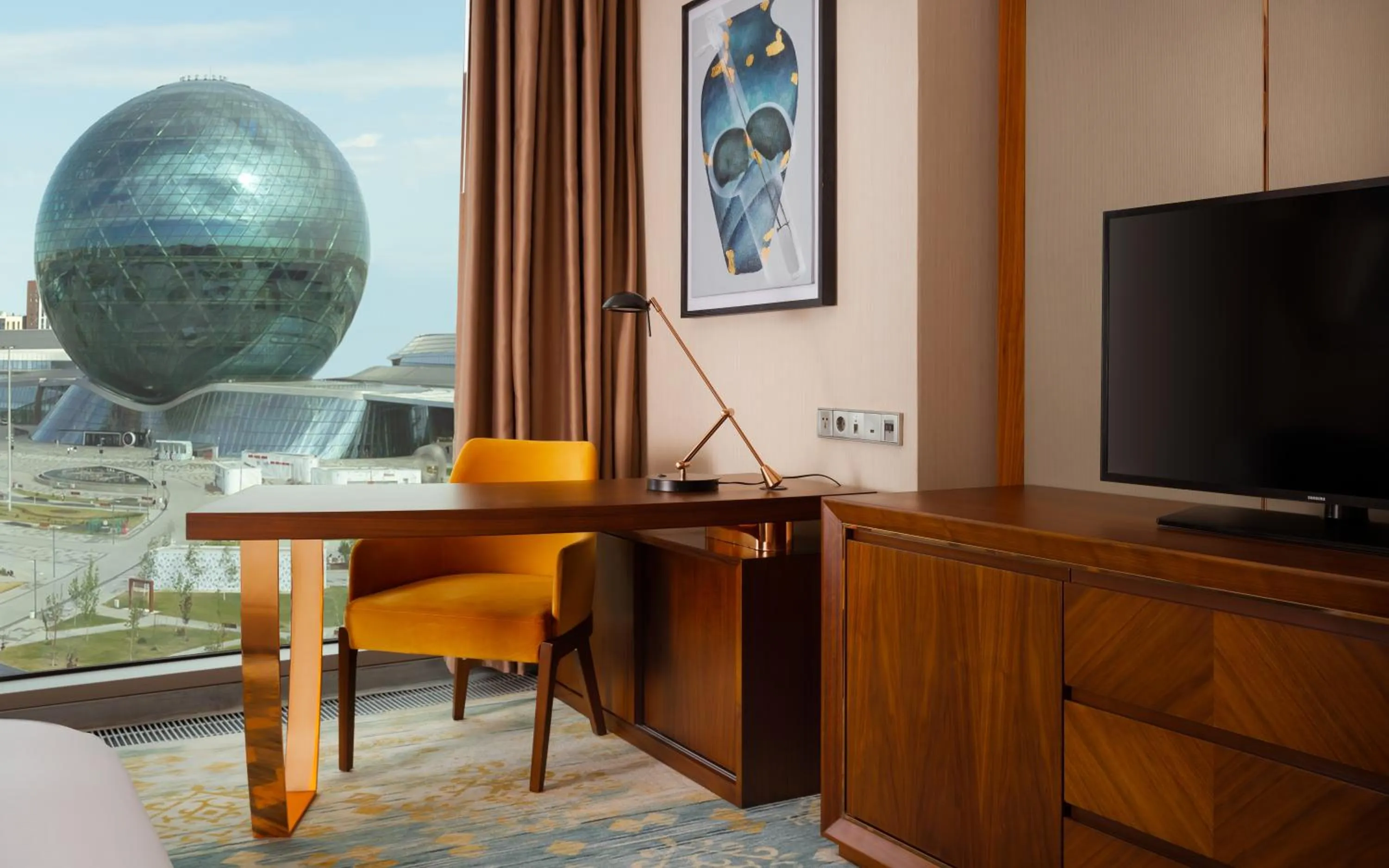 Deluxe King Room with View in Hilton Astana