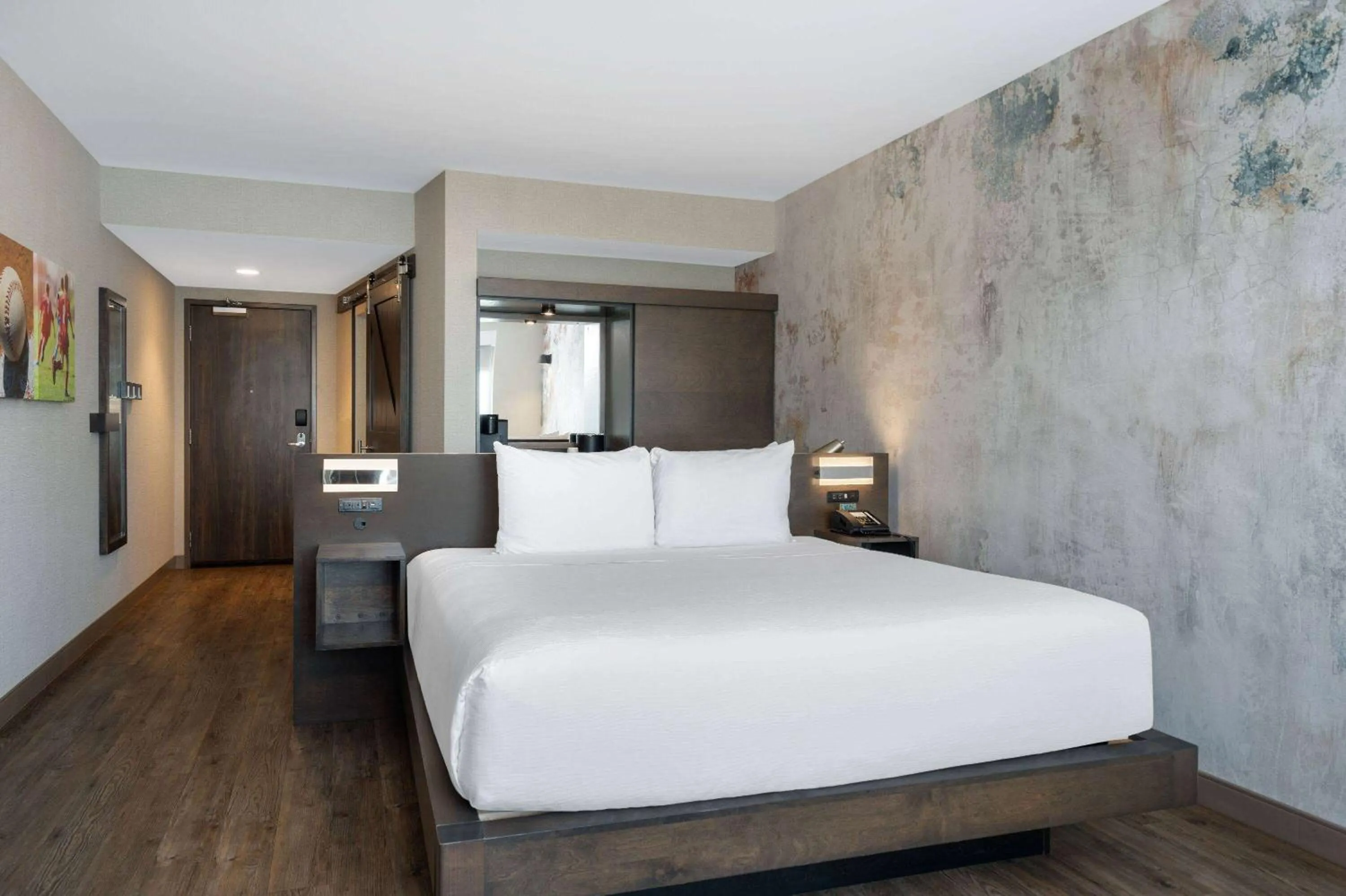 King Room in Wyndham Westfield