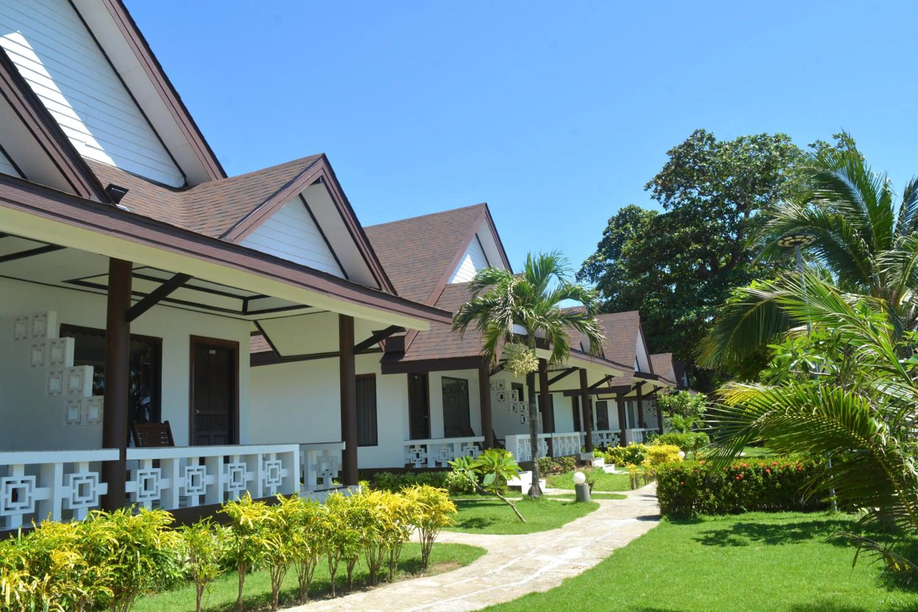 Deluxe Double Room with Sea View in Lanta IL Mare Beach Resort