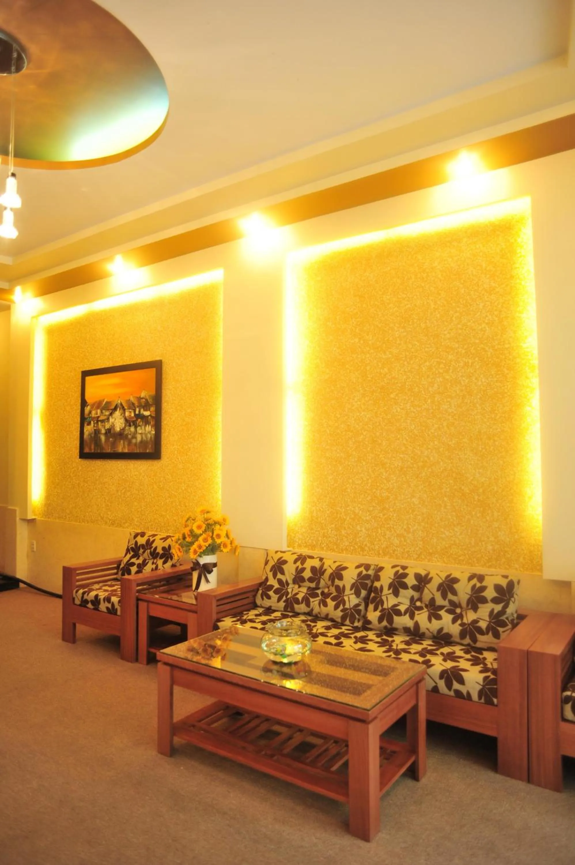 Suite in Than Thien - Friendly Hotel
