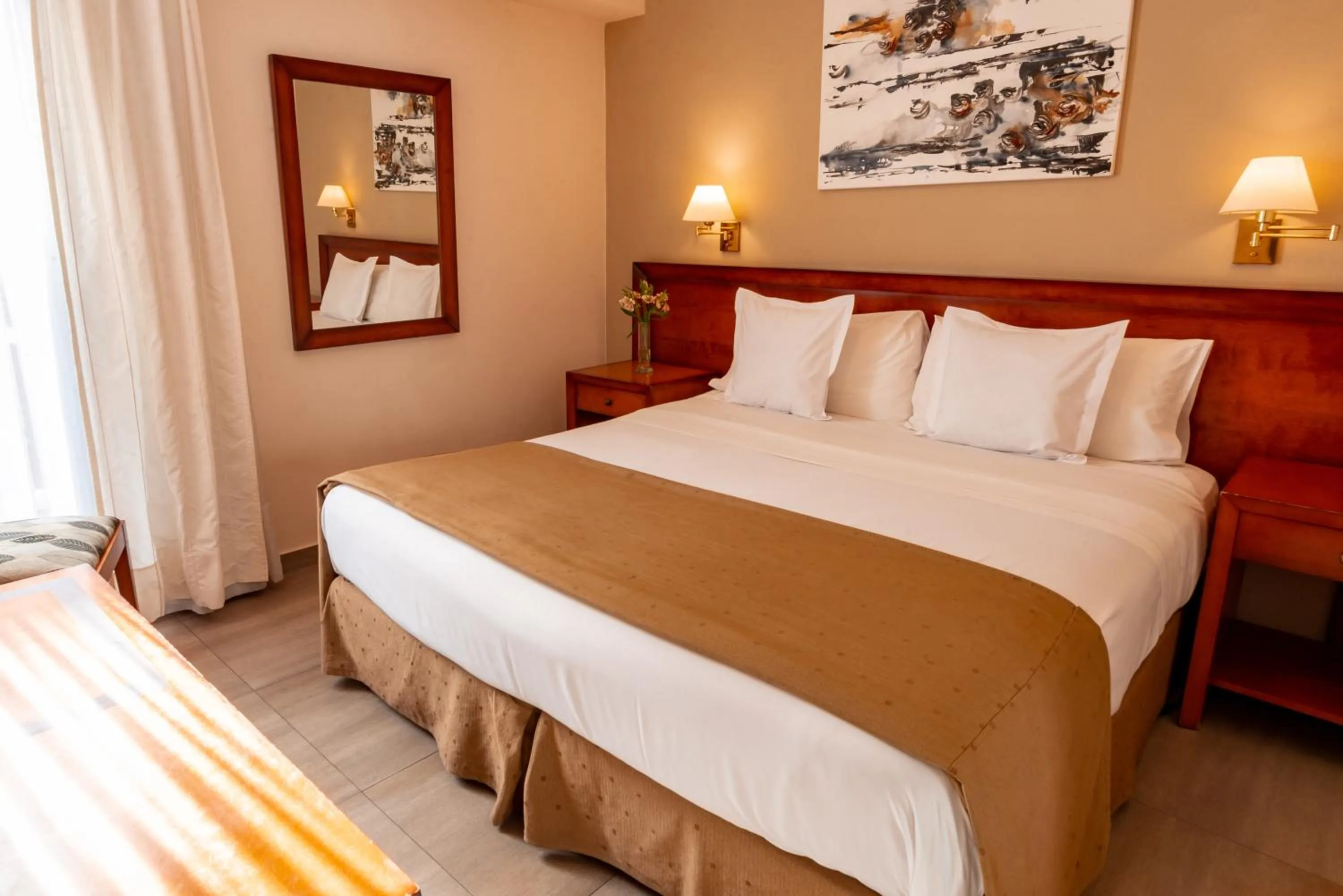 Three-Bedroom Apartment in Hotel Riviera