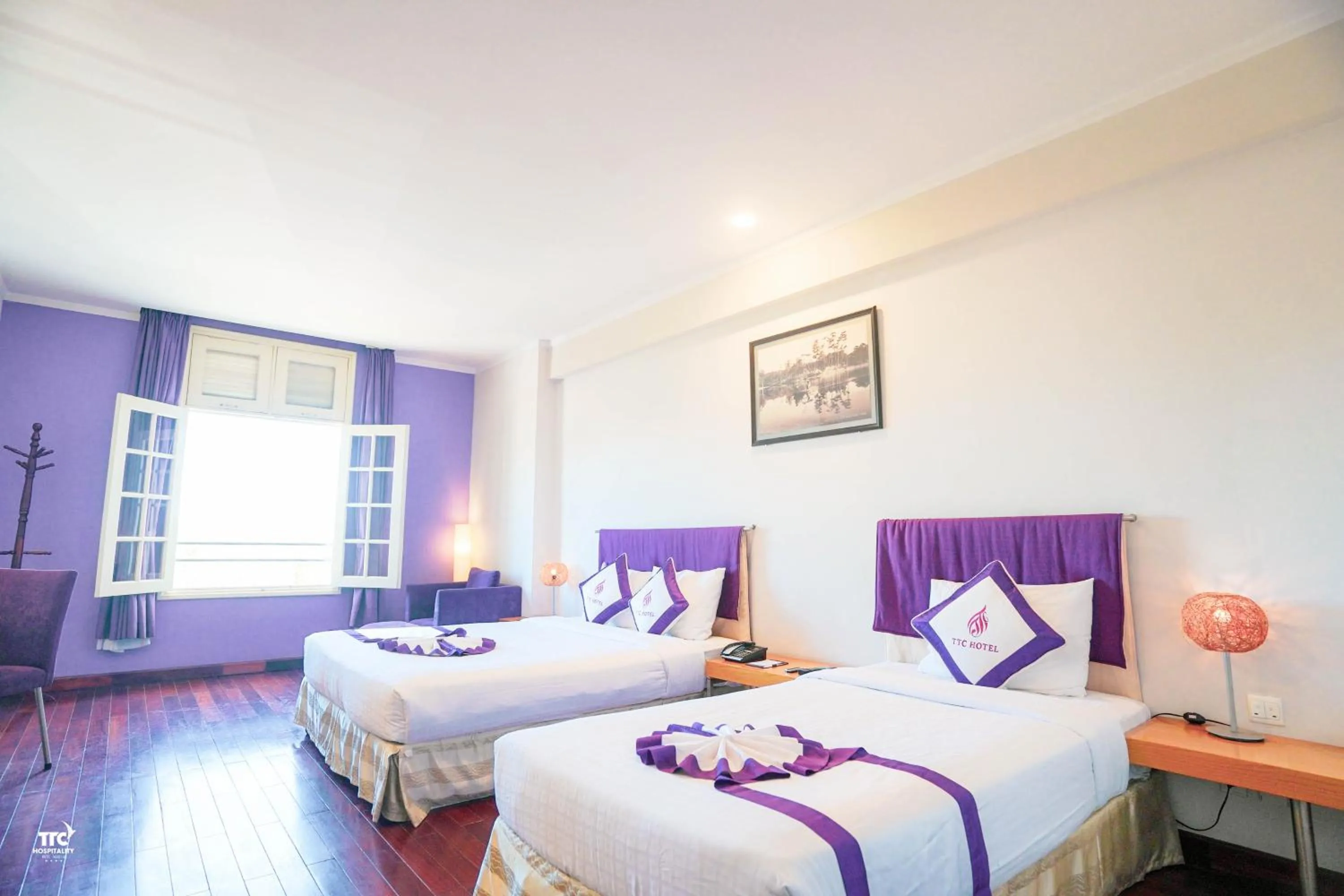 Twin Room with Lake View in TTC Hotel - Ngoc Lan